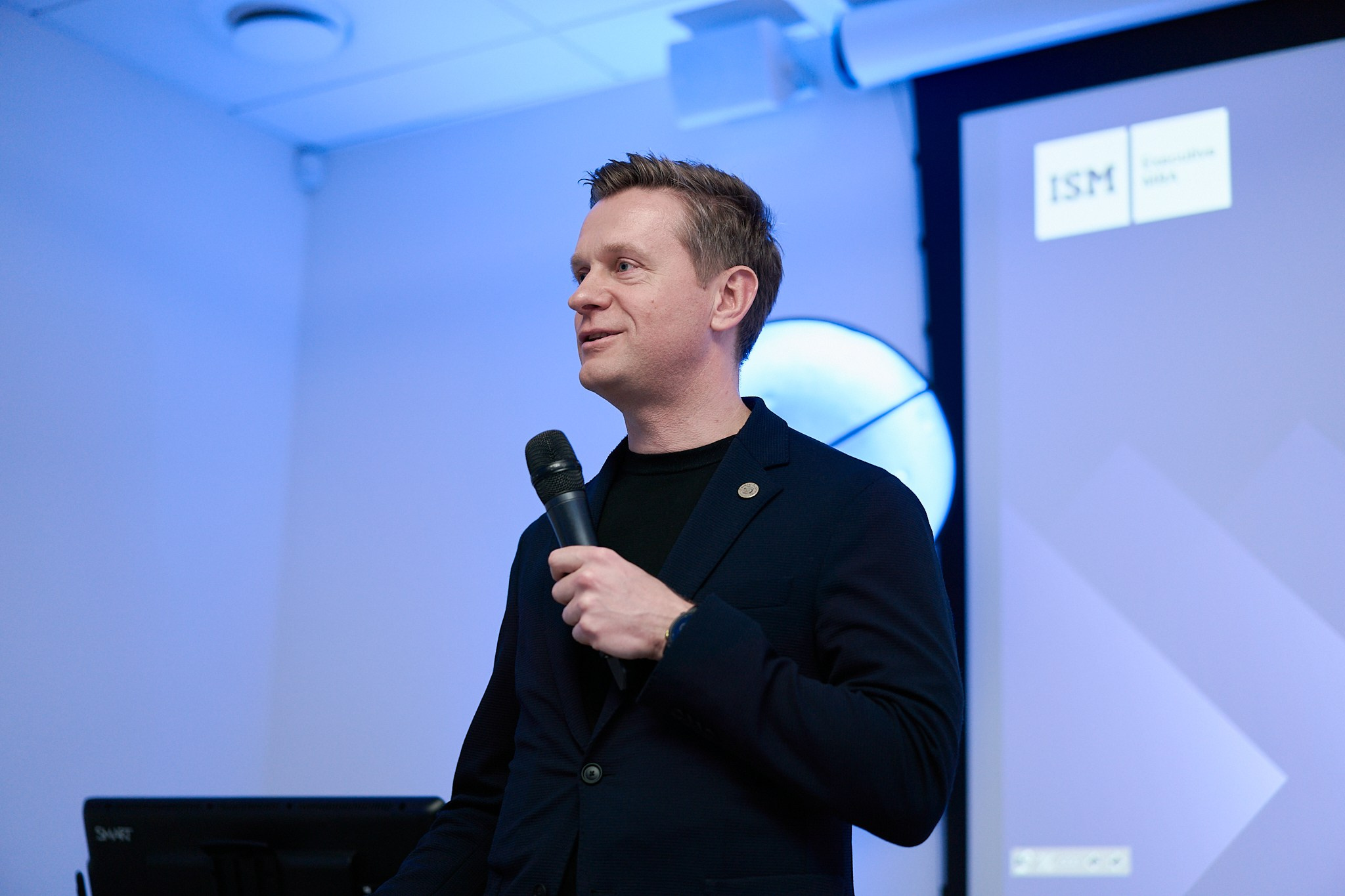 From studies to company strategy: ISM Executive MBA alumni experiences. Photographer in Vilnius