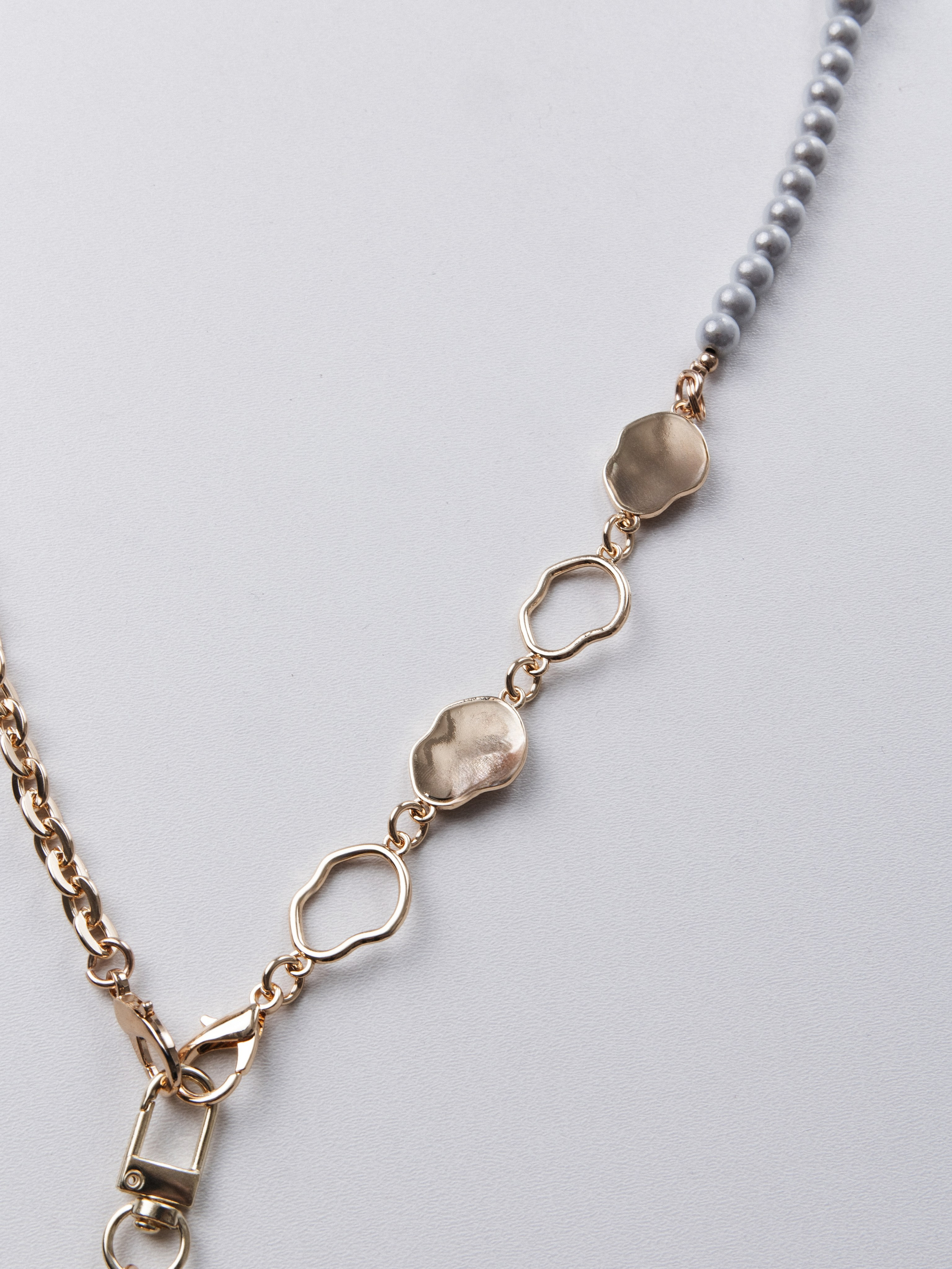 Предметные фотографии украшений и ретушь в Санкт-Петербурге | Фотограф и ретушер Дарья Мейкер. Дарья Мейкер • Фотограф в Санкт-Петербурге