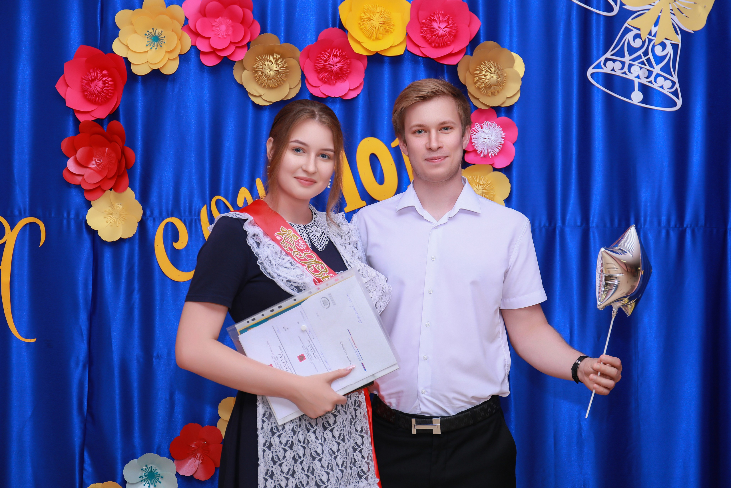 Вручение аттестатов (СОШ 101). Детский семейный фотограф Краснодар