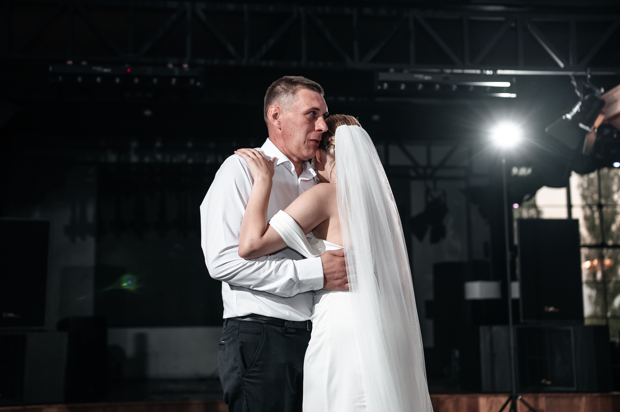 Даниил и Валерия. Черная утка. Полный день. Фотограф Екатерина Бочарникова