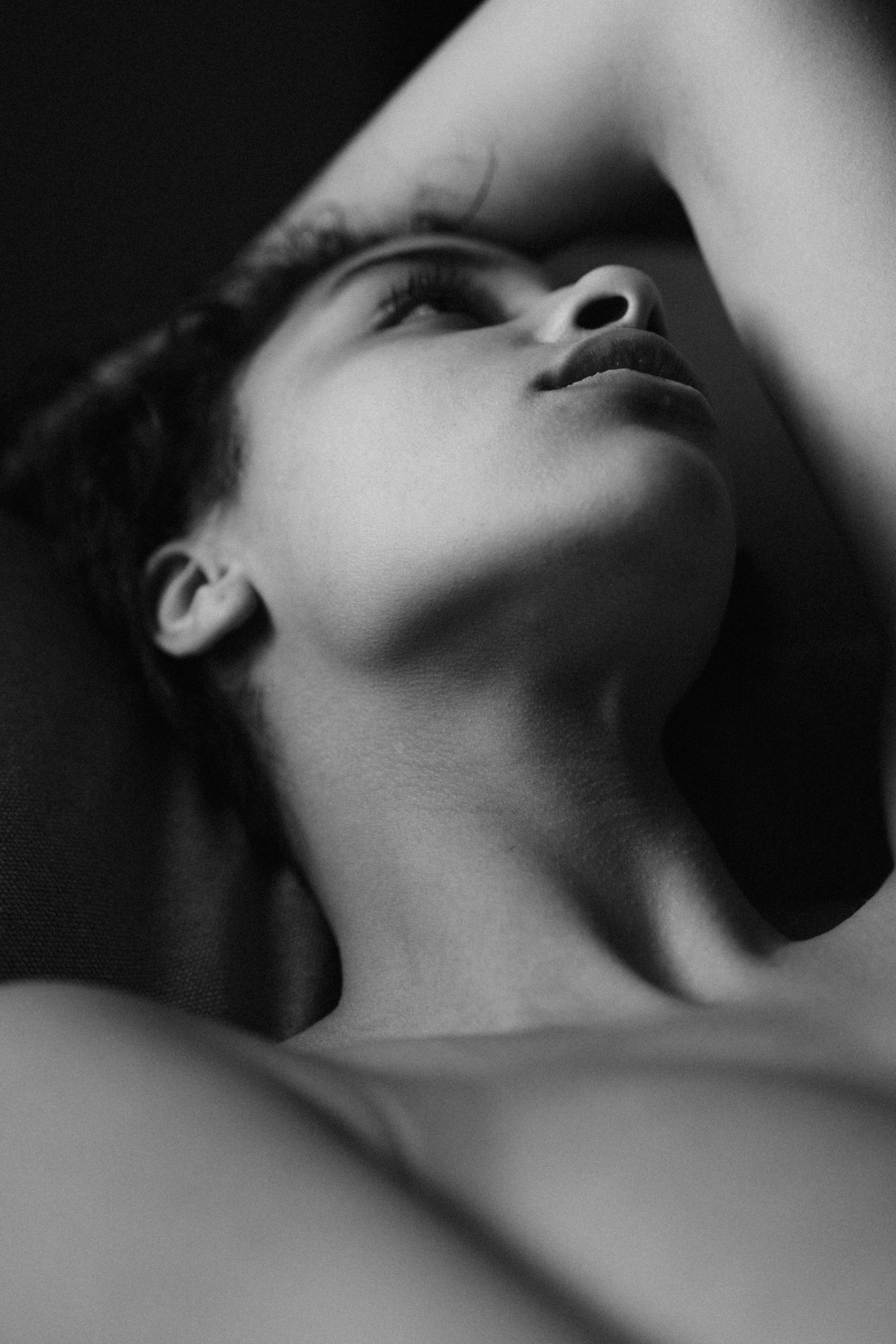 I am Diana, a portrait photographer. I take pictures around the world