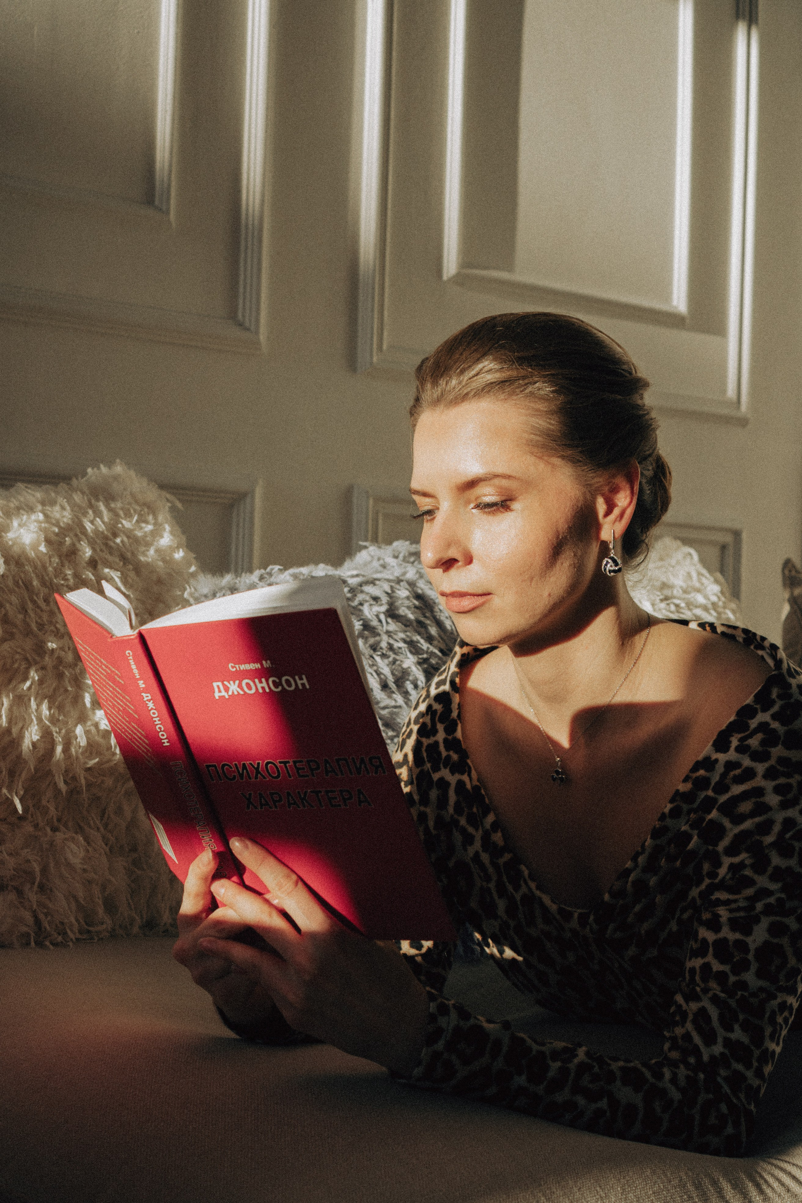 ФОТОСЕСИИЯ В СТУДИИ ДЛЯ ДЕВУШКИ ПСИХОЛОГА. Профессиональный фотограф, Санкт-Петербург — Виктория Богомолова