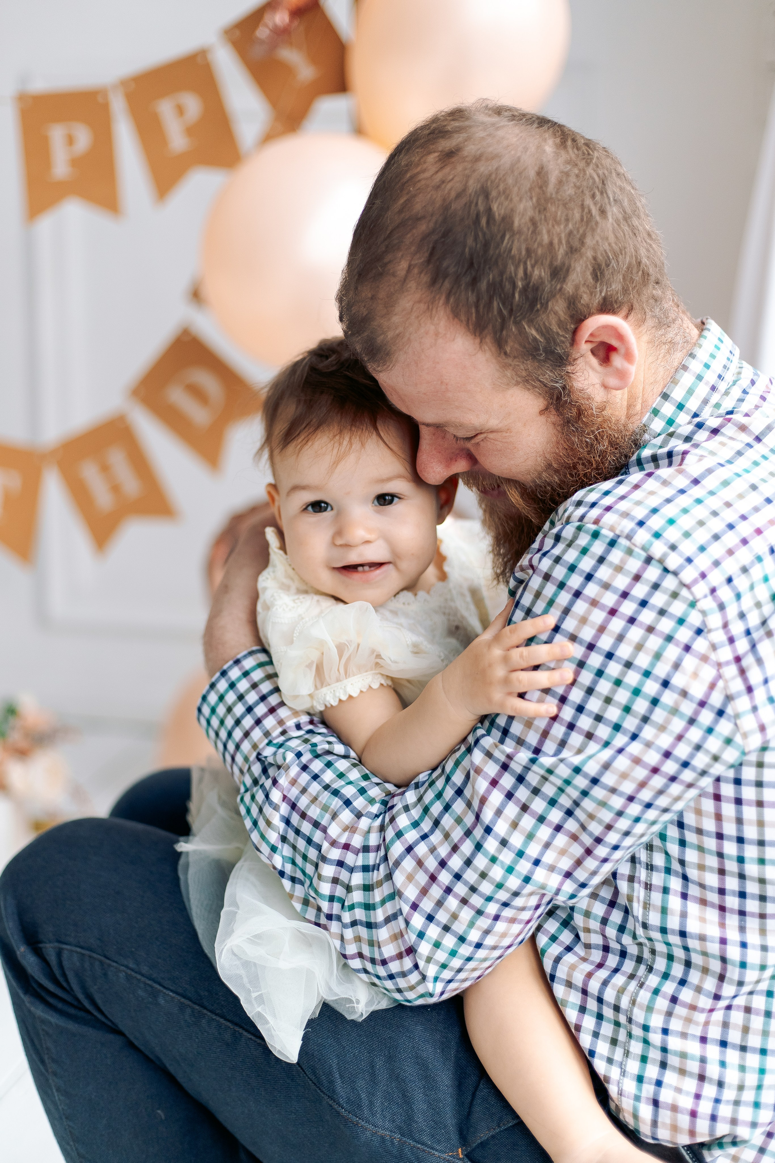 Семейная фотосессия первый тортик для малышки в фотостудии. Фотограф в Санкт-Петербурге, Анна Скворцова
