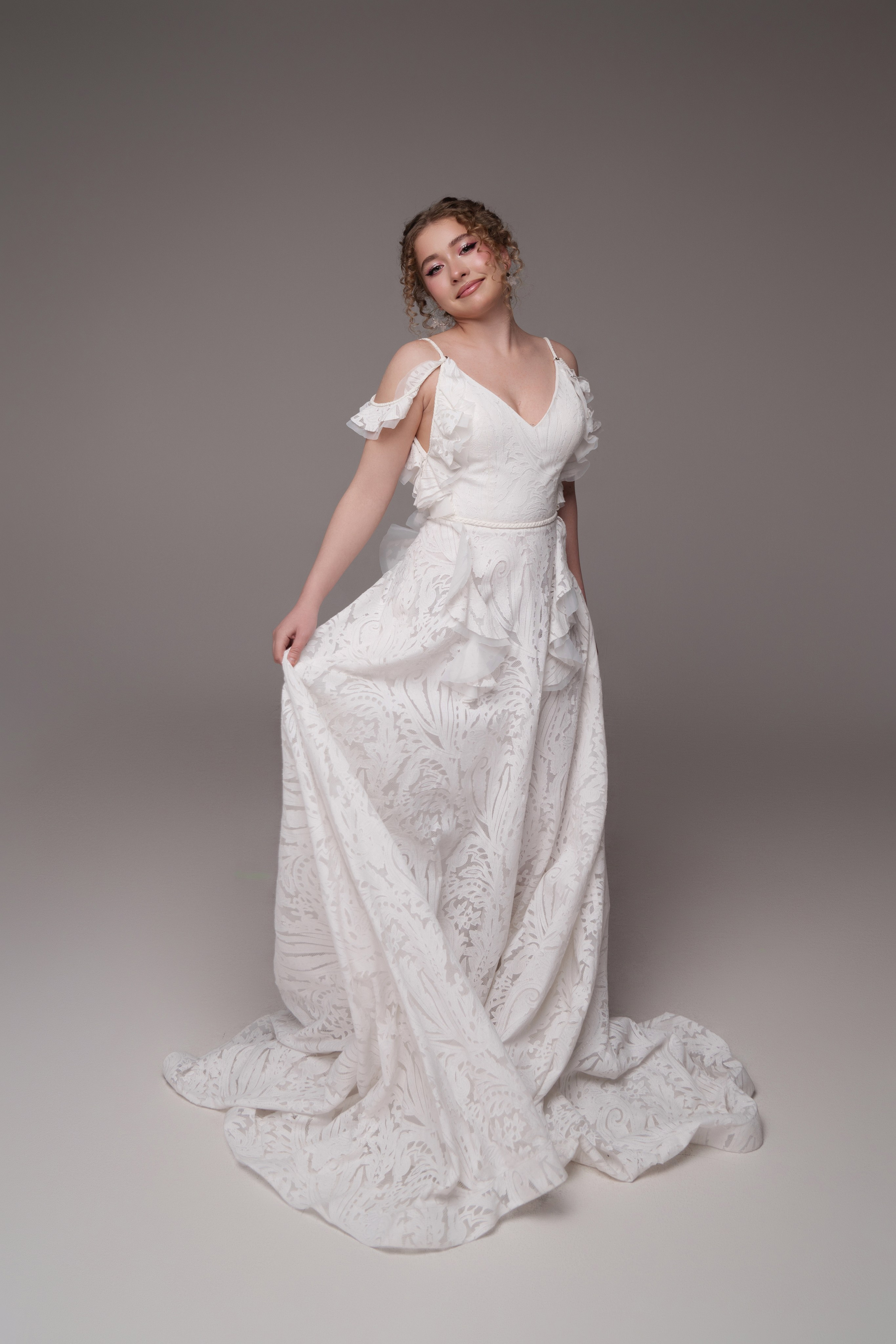 Платья. Оксана Волик фотограф в Архангельске. Аренда фотостудии White Studio