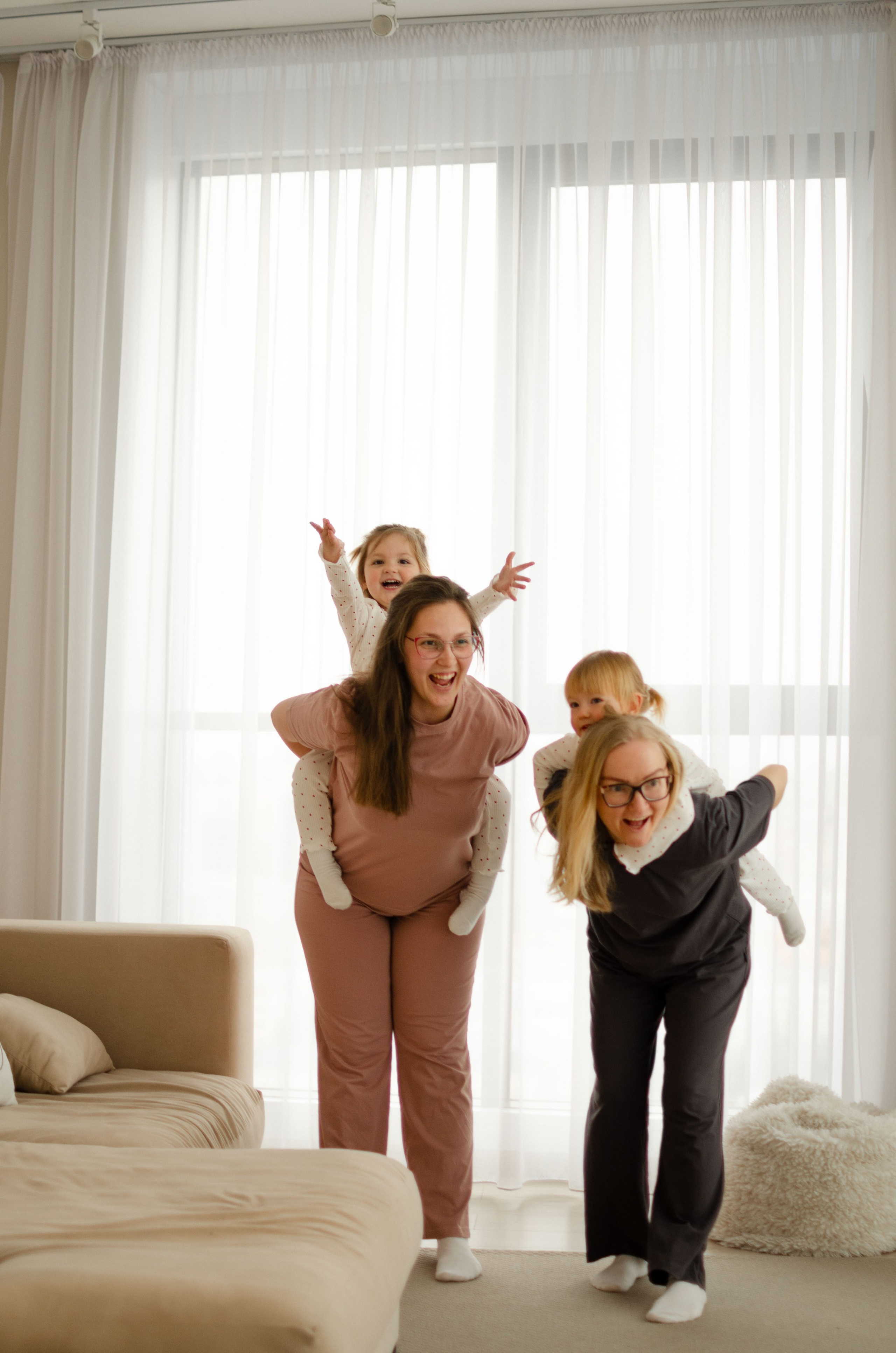 Настя, Мэриан, Яна, Элиза & Лия. Женский и предметный фотограф в Уфе Анастасия Настоечка