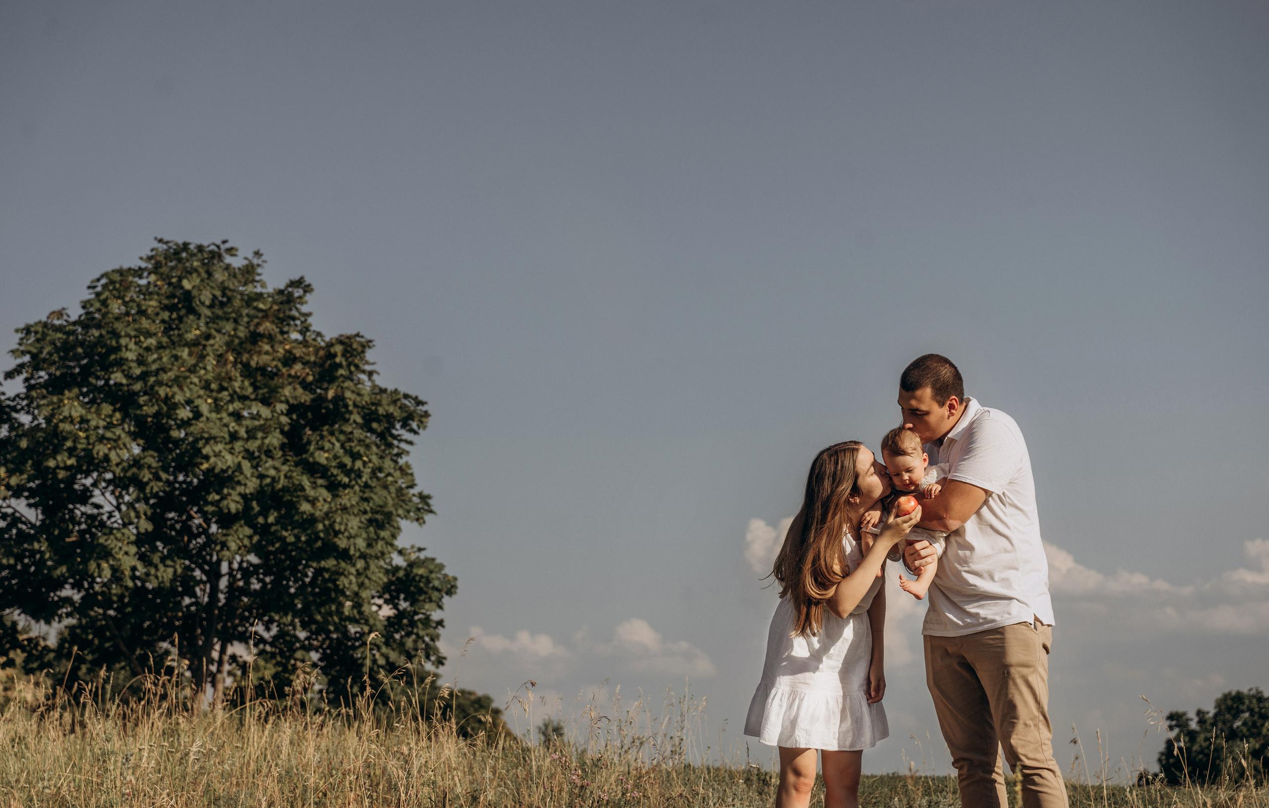 Семейный фотограф и фотограф Таинств Крещения (Венчания) г. Саратов