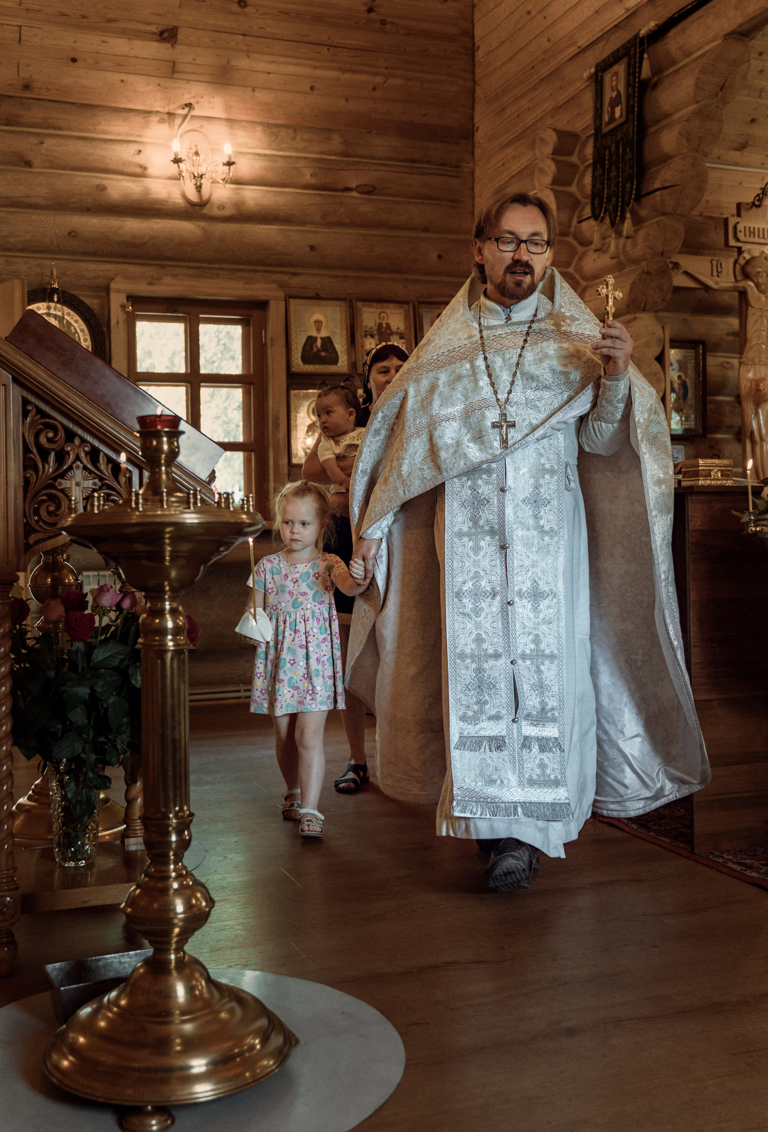 Крещение Даины. Семейный фотограф и фотограф Таинств Крещения (Венчания) г. Саратов