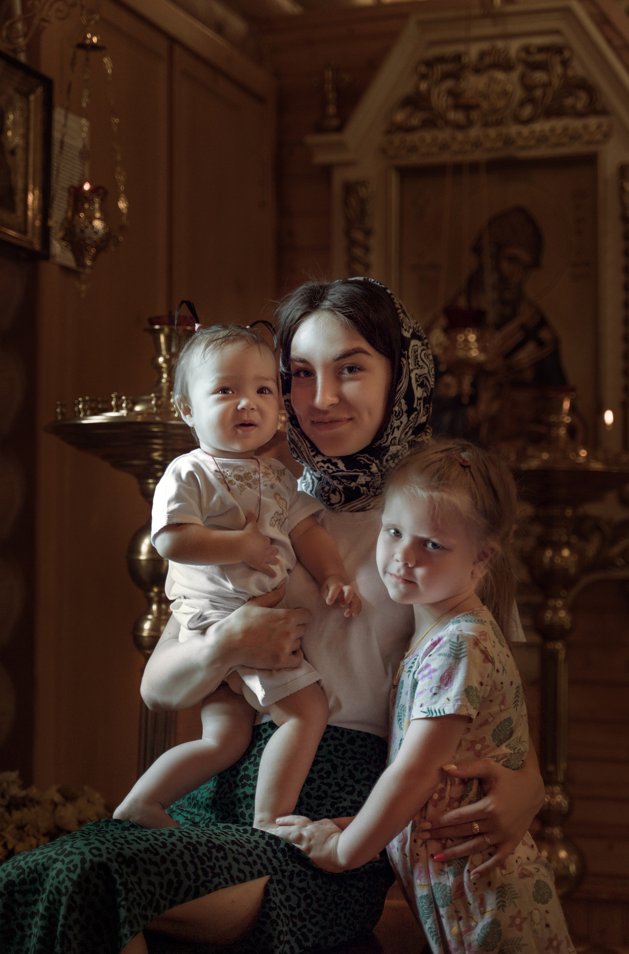 Крещение Даины. Семейный фотограф и фотограф Таинств Крещения (Венчания) г. Саратов