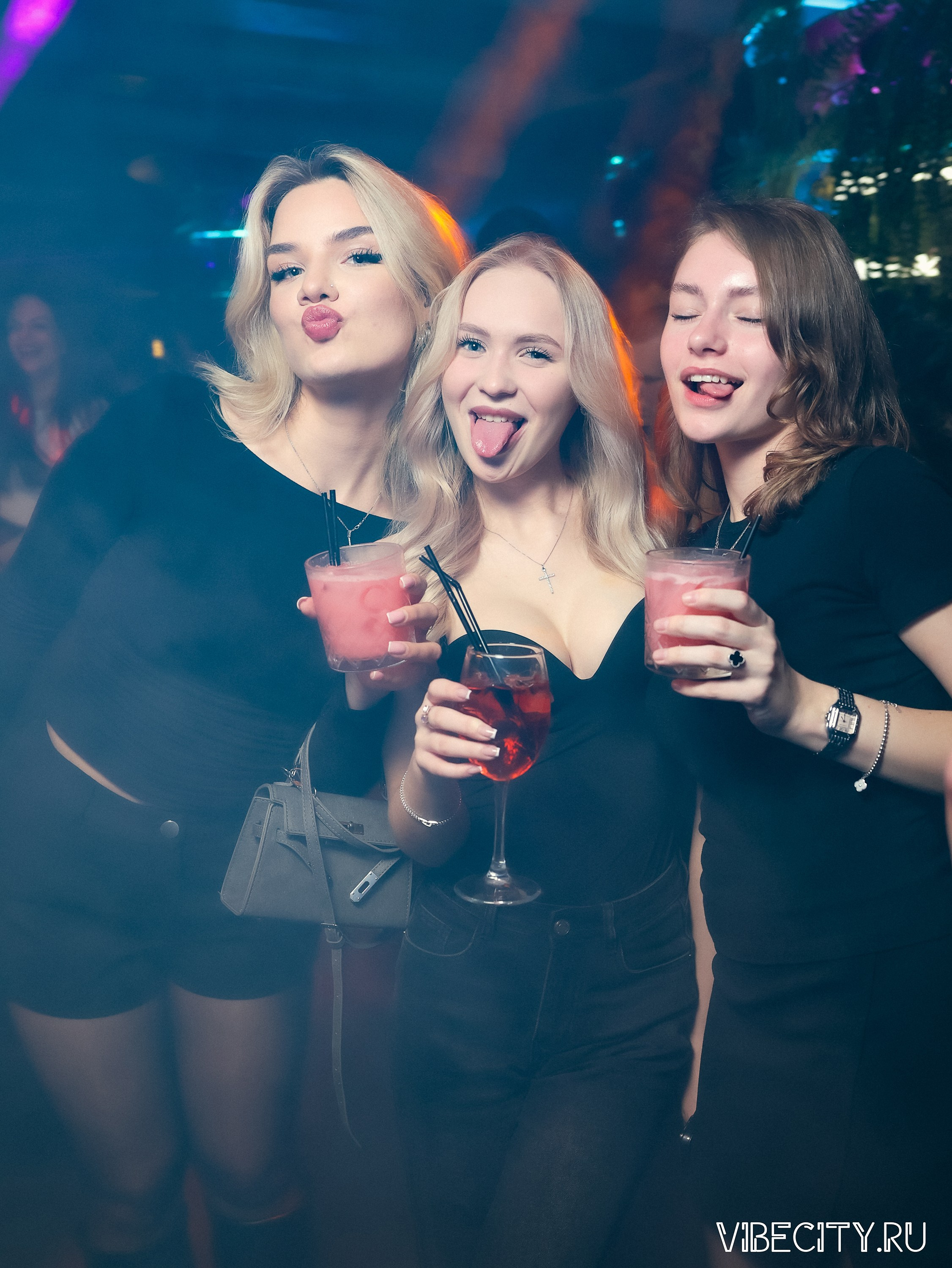 DOUBLE U. VIBECITY.RU Вайб Сити Ру Фоторепортажи Фотоотчеты Калининград