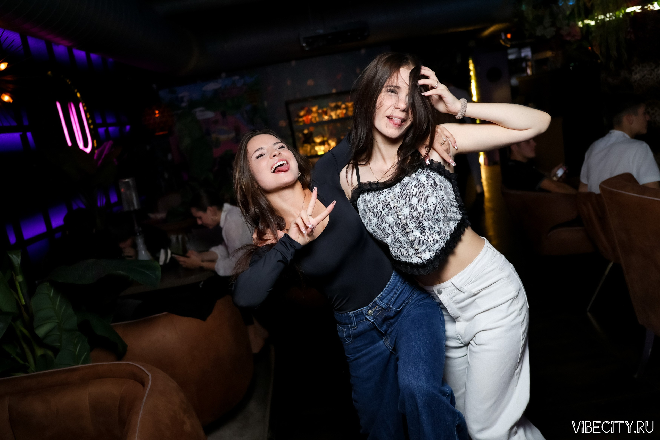 DOUBLE U. VIBECITY.RU Вайб Сити Ру Фоторепортажи Фотоотчеты Калининград