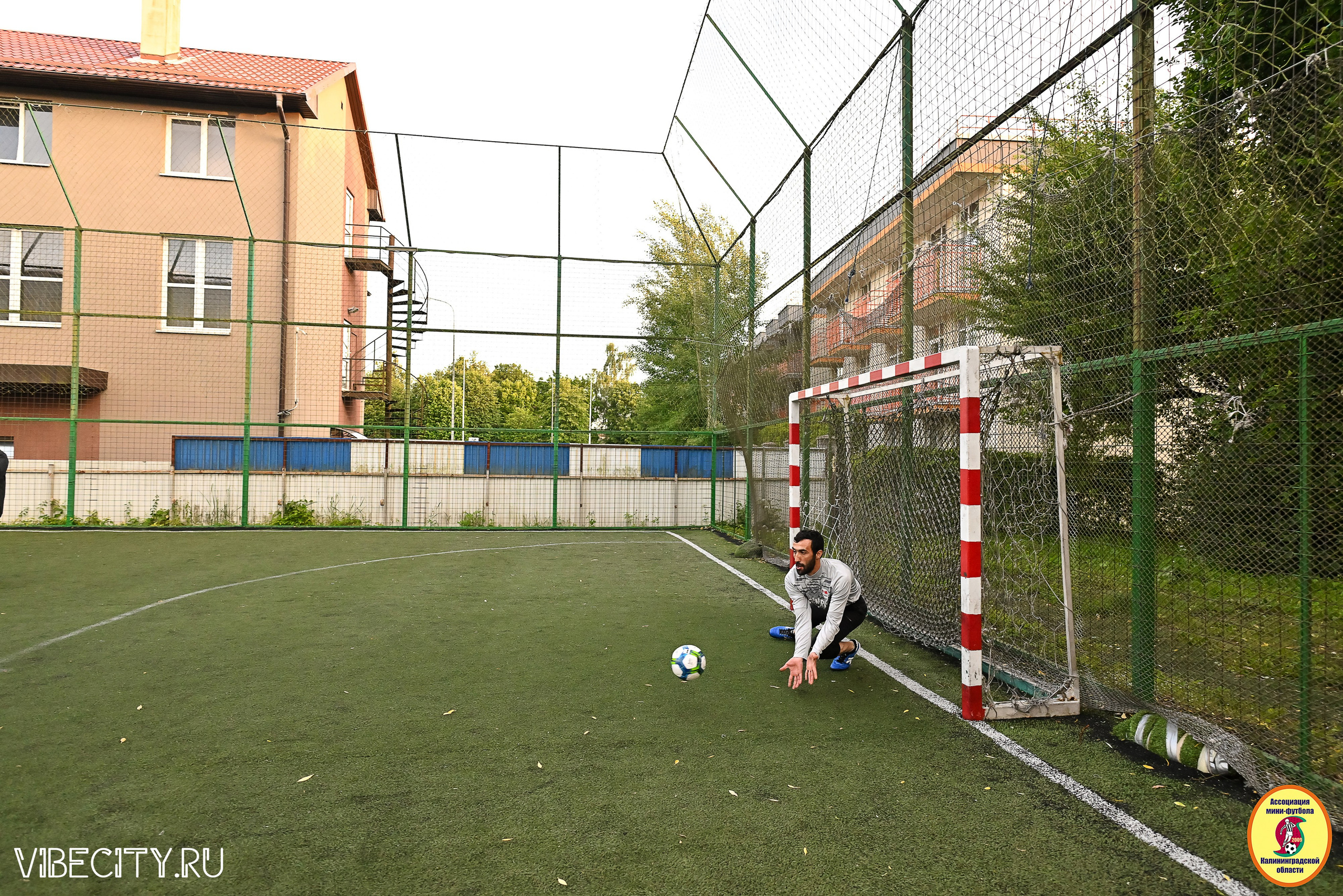 ИГРЫ МИНИ-ФУТБОЛЬНОЙ И КОРПОРАТИВНОЙ ЛИГИ. VIBECITY.RU Вайб Сити Ру Фоторепортажи Фотоотчеты Калининград