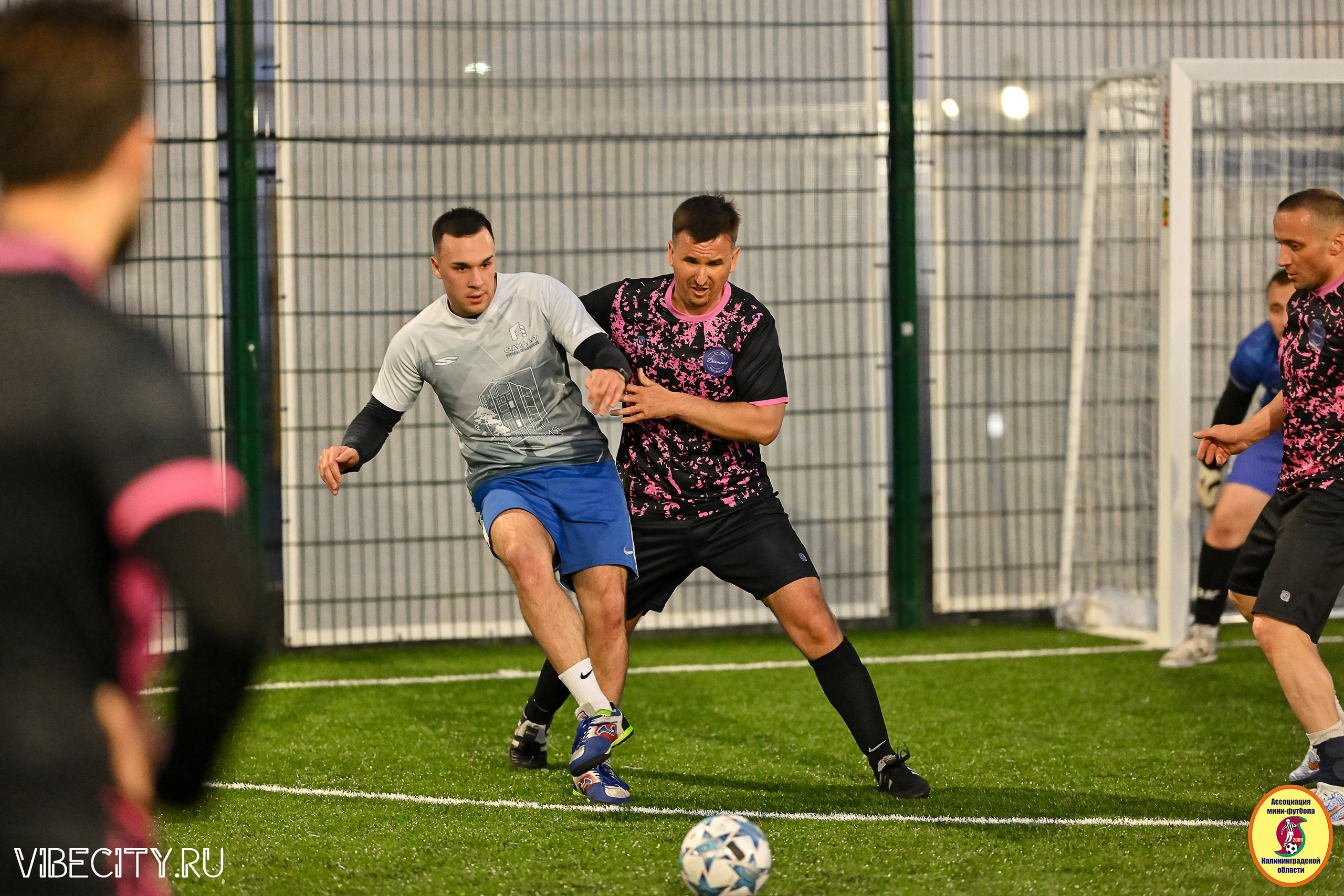 ИГРЫ МИНИ-ФУТБОЛЬНОЙ И КОРПОРАТИВНОЙ ЛИГИ. VIBECITY.RU Вайб Сити Ру Фоторепортажи Фотоотчеты Калининград