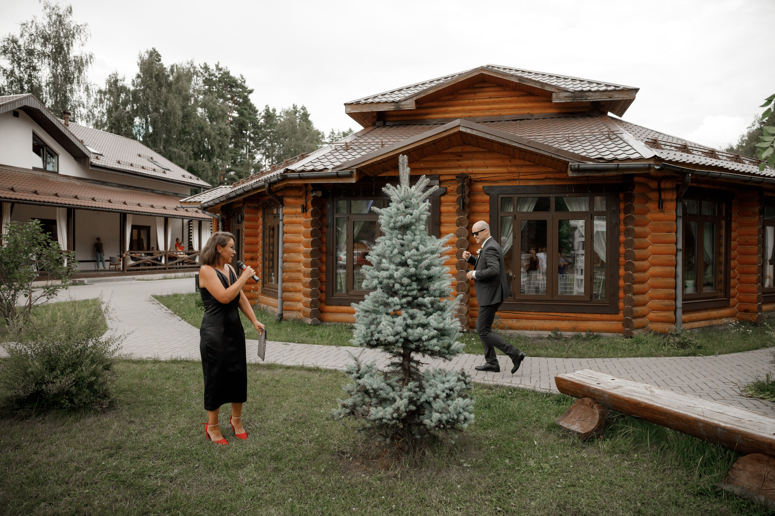 Полина и Дмитрий, загородный клуб «Барин», ЗАГС в г. Пушкино. Свадебный и репортажный фотограф (Москва, Королев и другие)