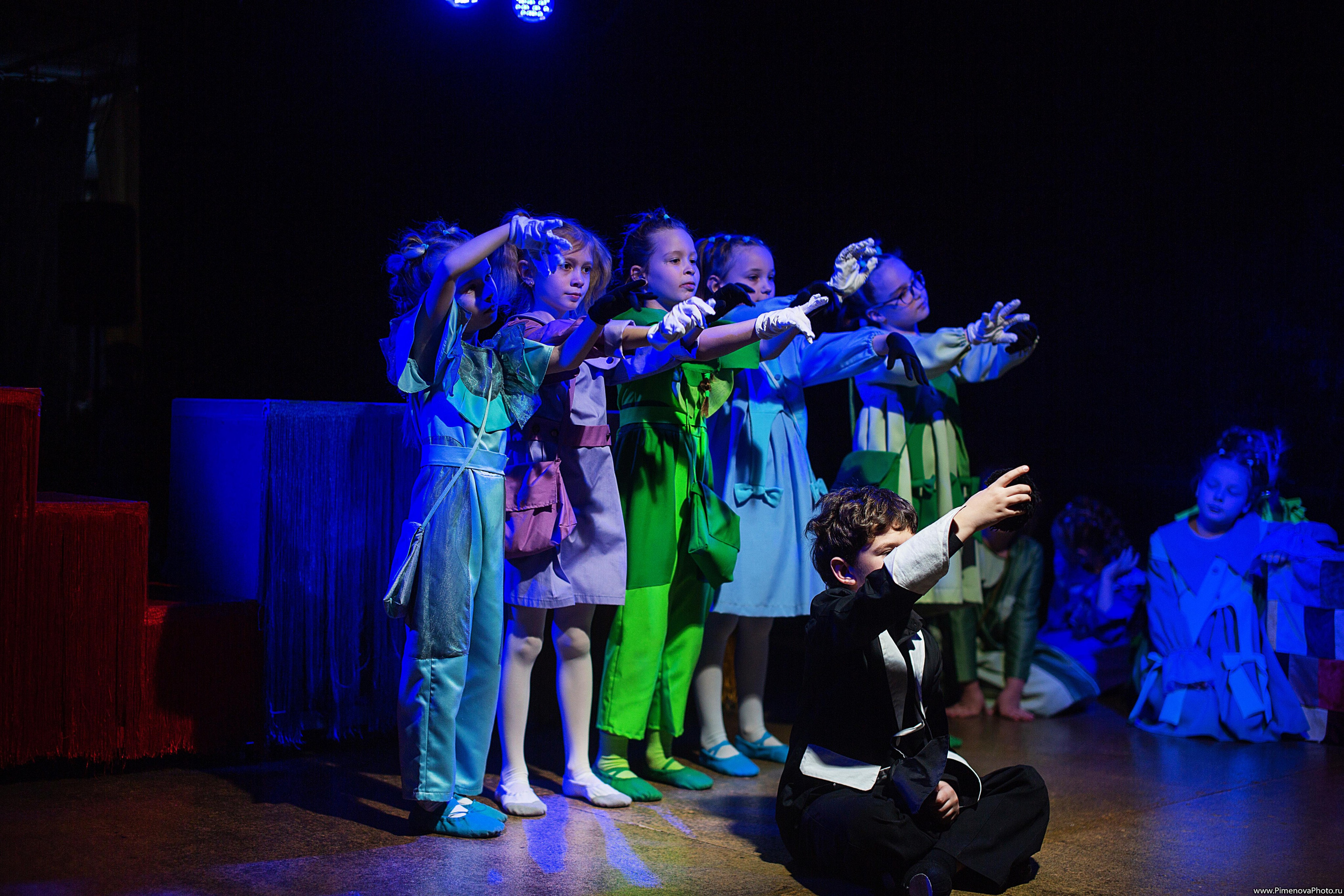 Карандаши «Театрум» ДТЦ, февраль. Семейный и детский фотограф в Петрозаводске