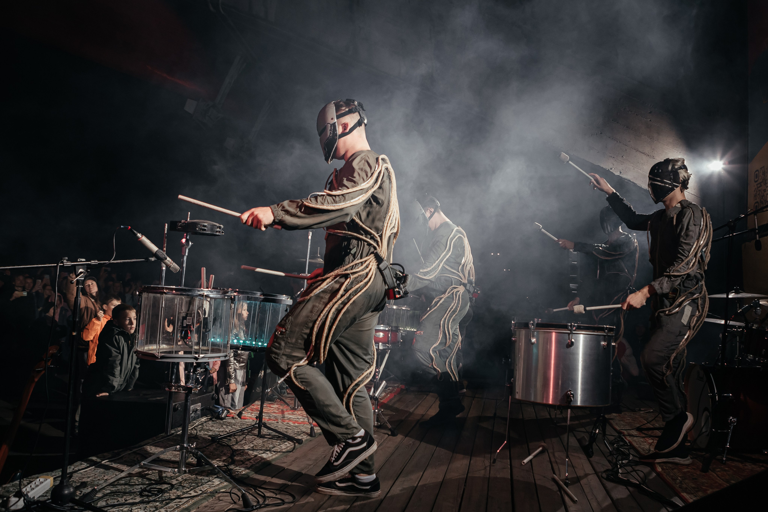 Шоу барабанщиков Zanoza. Свадебный и семейный фотограф В Красноярске Андрей Юсенков