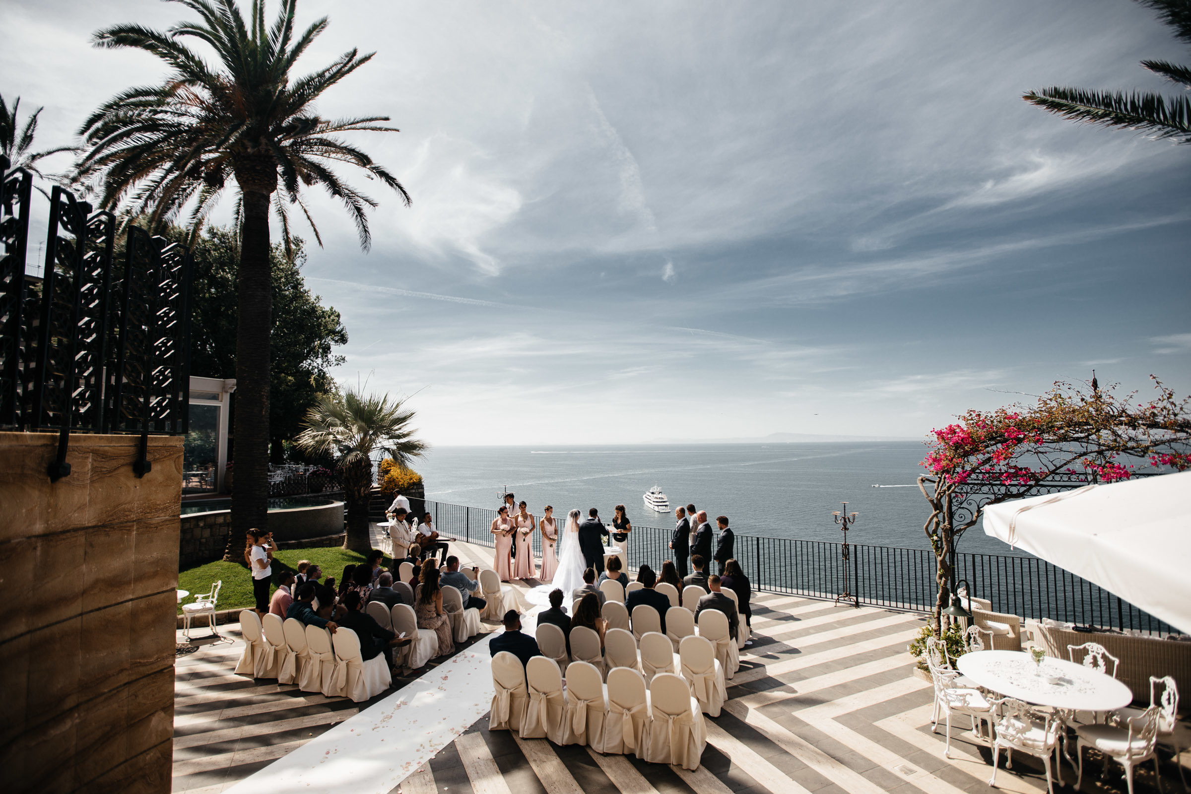 Свадьба в Италии, в романтическом городе Сорренто. Photographer and videographer for wedding in Italy: Rome, Milan, Venic
