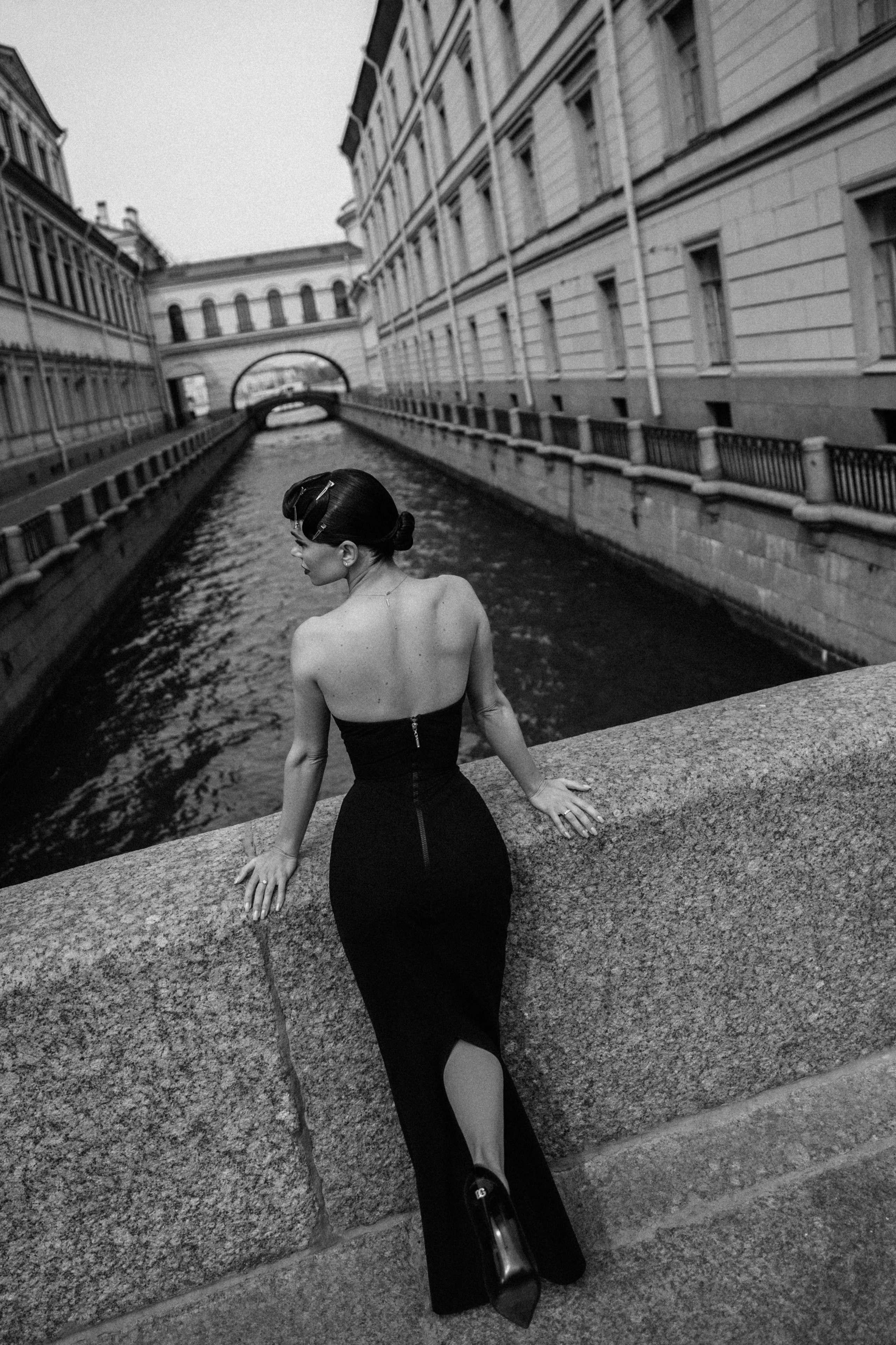 Alexandra | Winter Canal. NatalieDmi — фотосессия беременности, семейный фотограф, портрет