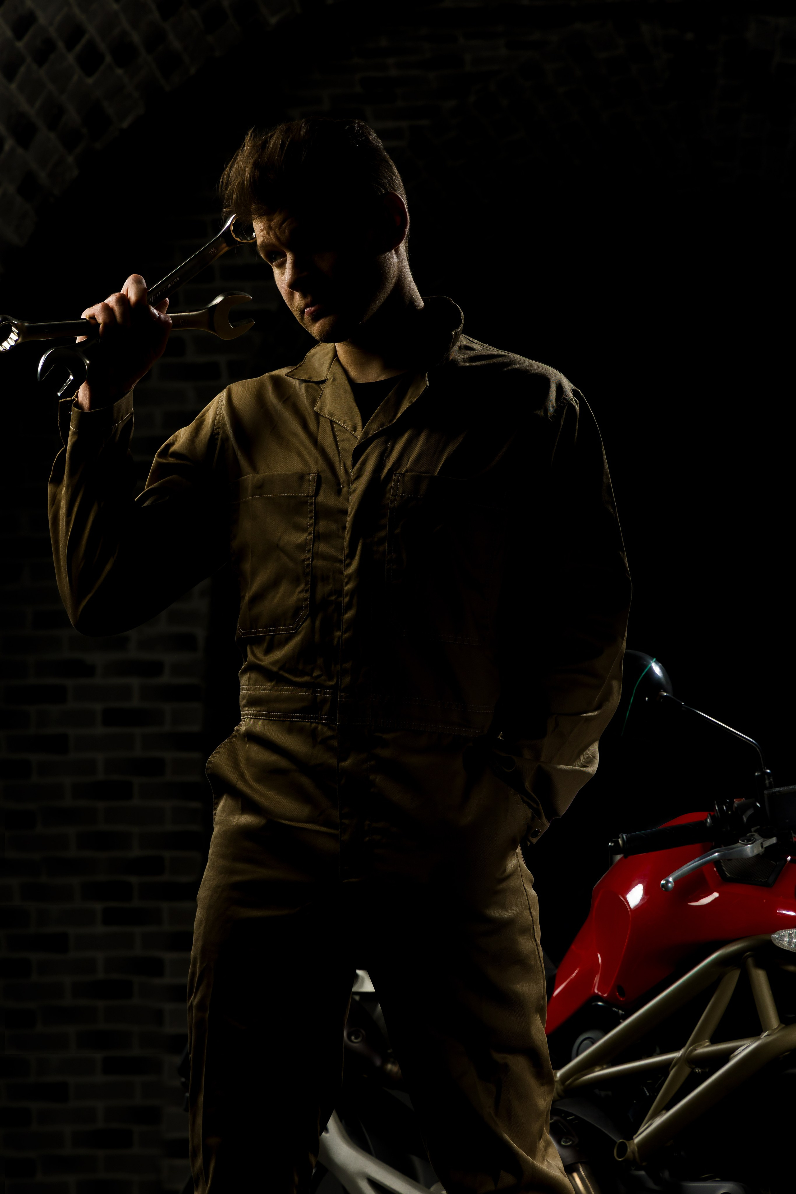 LANKARRA мотоблоггер. Photomantis