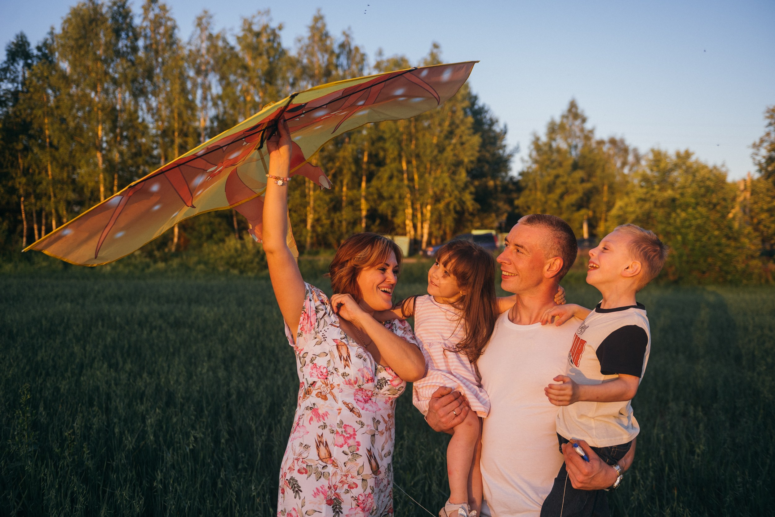 Семейная фотосессия на закате. Семейный фотограф на крещение, венчание в Иваново Галина Скурихина