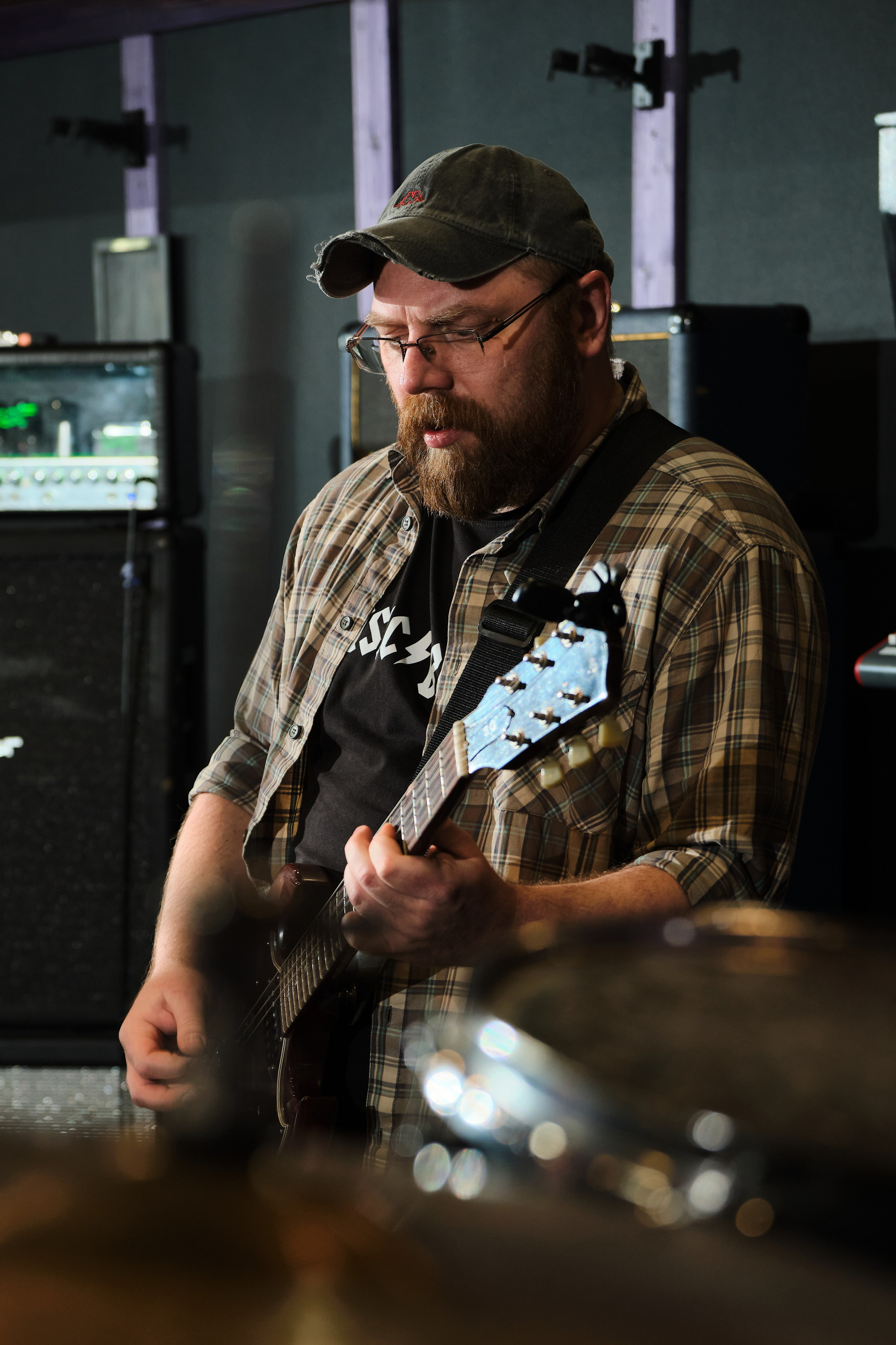 Фотограф для съемки музыкальной группы, услуги фотографа для музыкантов, певцов, эстрадной и концерной деятельности. Ваш фотограф для съемки концертов и мероприятий.