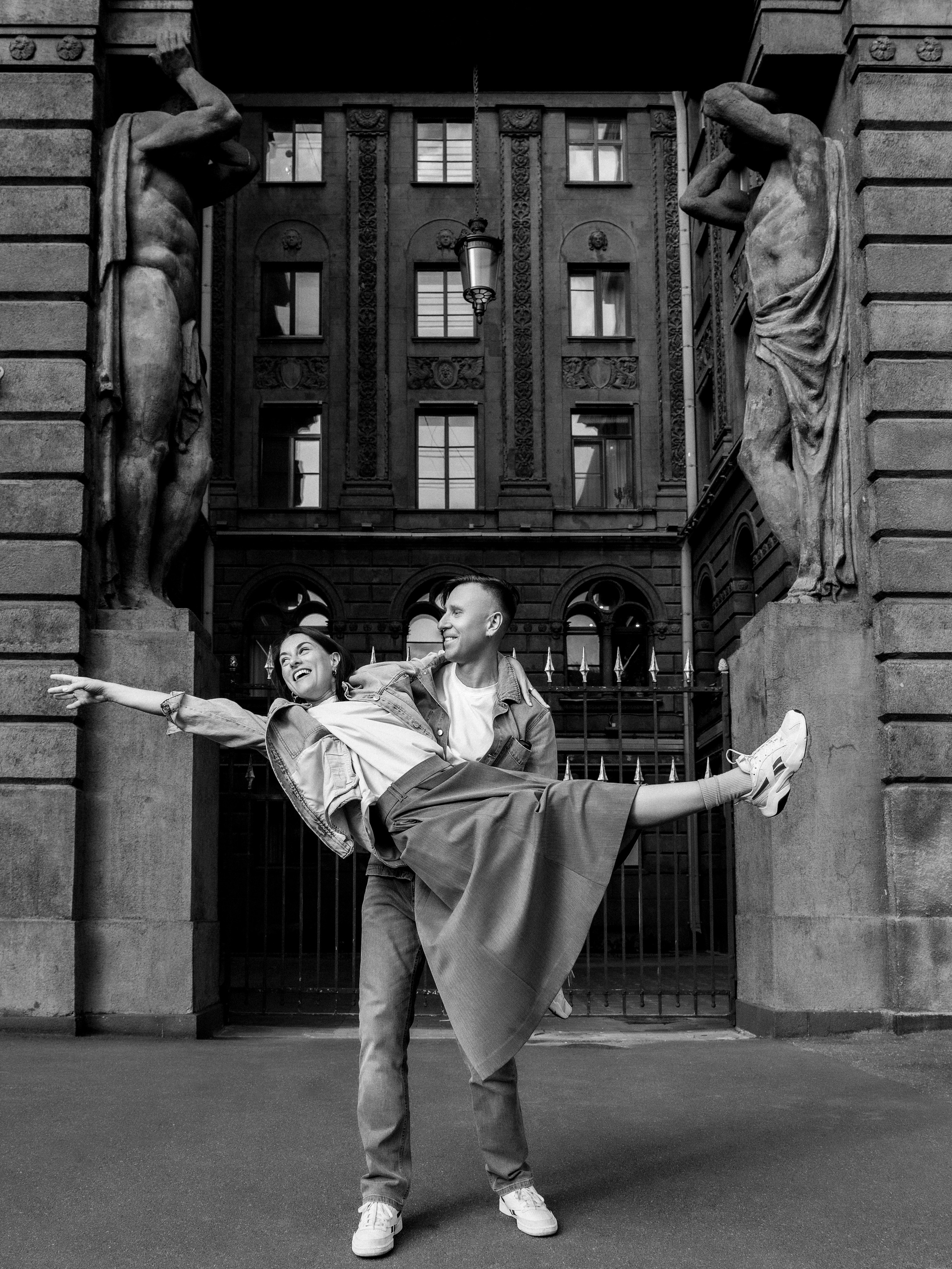 Фотосессия для пары на улицах Санкт-Петербурга (Love Story). Светлана Гопанюк. Портретный фотограф. Санкт-Петербург. СПб