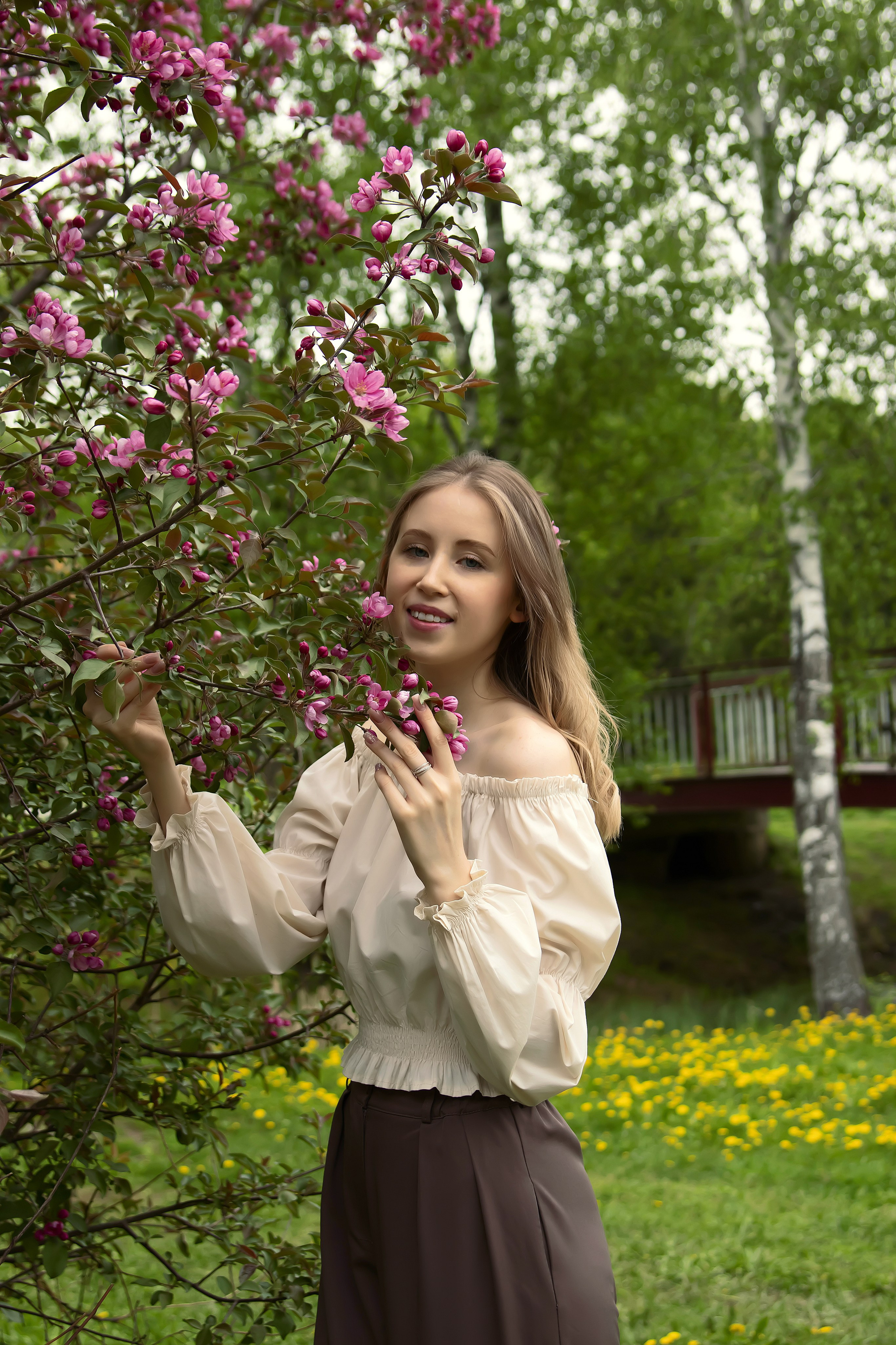 Индивидуальная фотосессия на цветении. Детский и семейный фотограф Кемерово Антонина Семеркова!