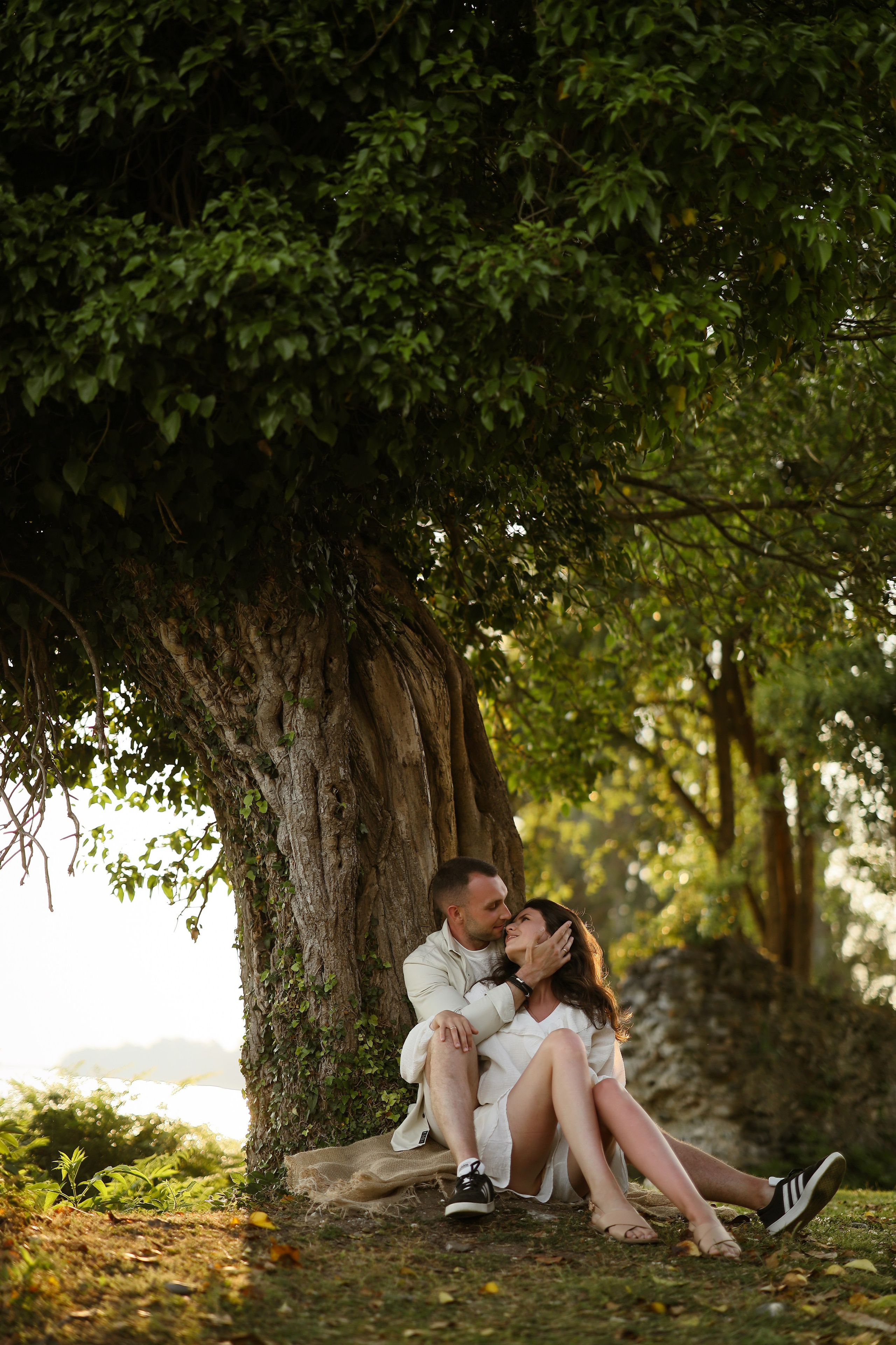 Фото — прогулка у крепости Сан Томазо. Абхазия. Свадебный и семейный фотограф в Абхазии Жанна Соснина