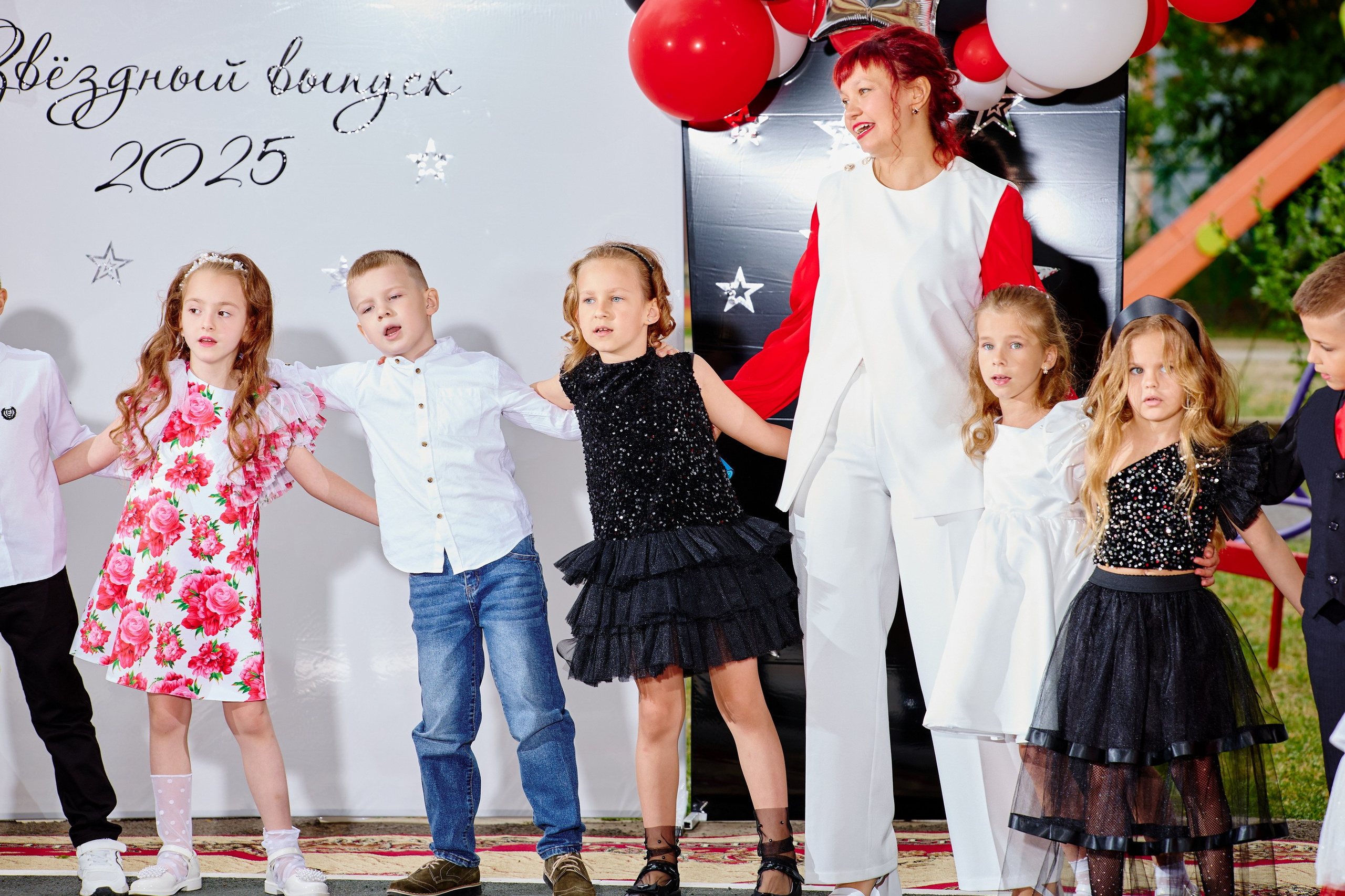 Выпускной 45 сад. Фотограф Выпускные альбомы Таганрог Сергей Коробченко