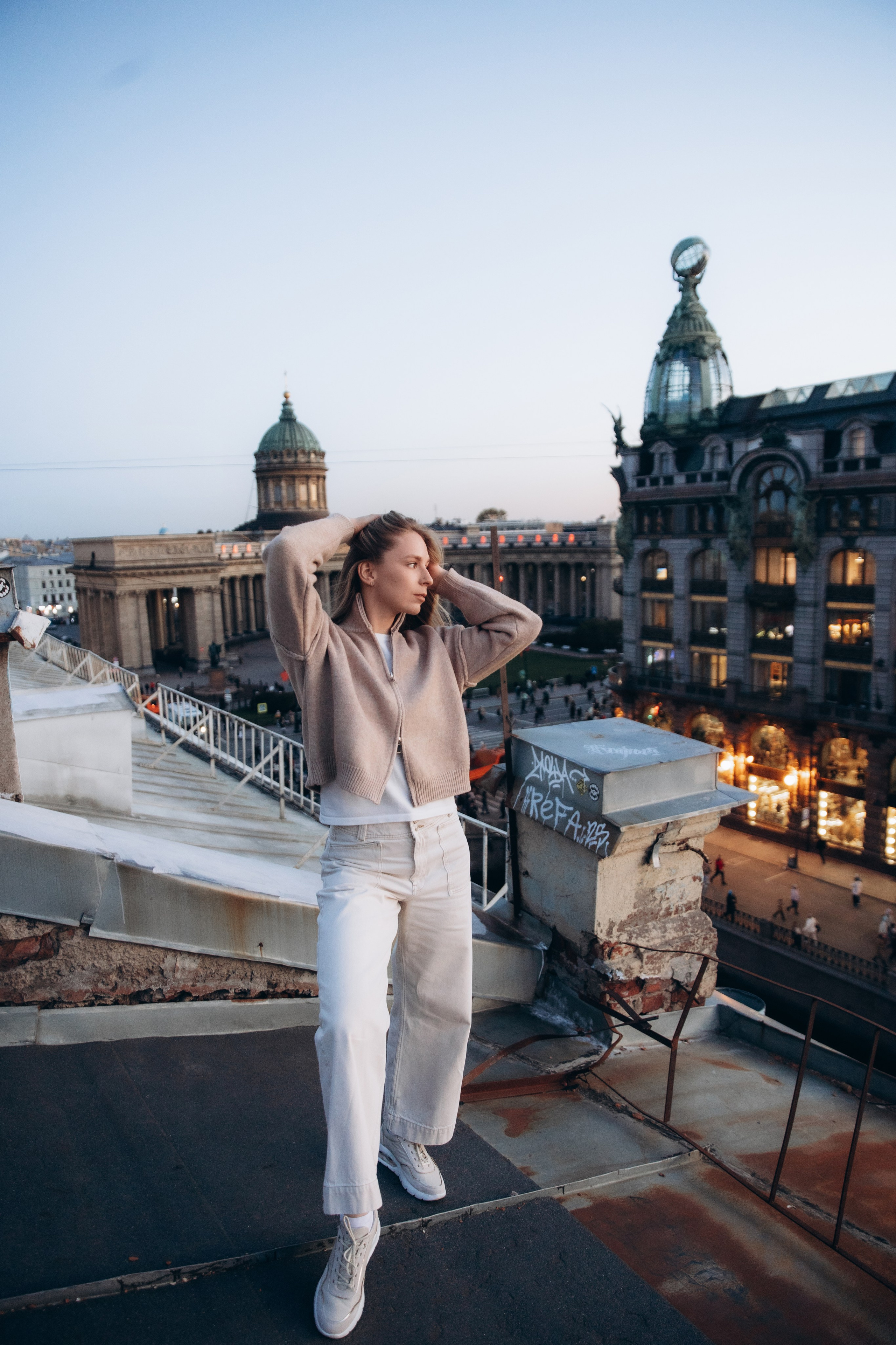 Фотосессия на крыше в Санкт-Петербурге, напротив Казанского собора. Фотограф в Санкт-Петербурге Разиля Идиятуллина