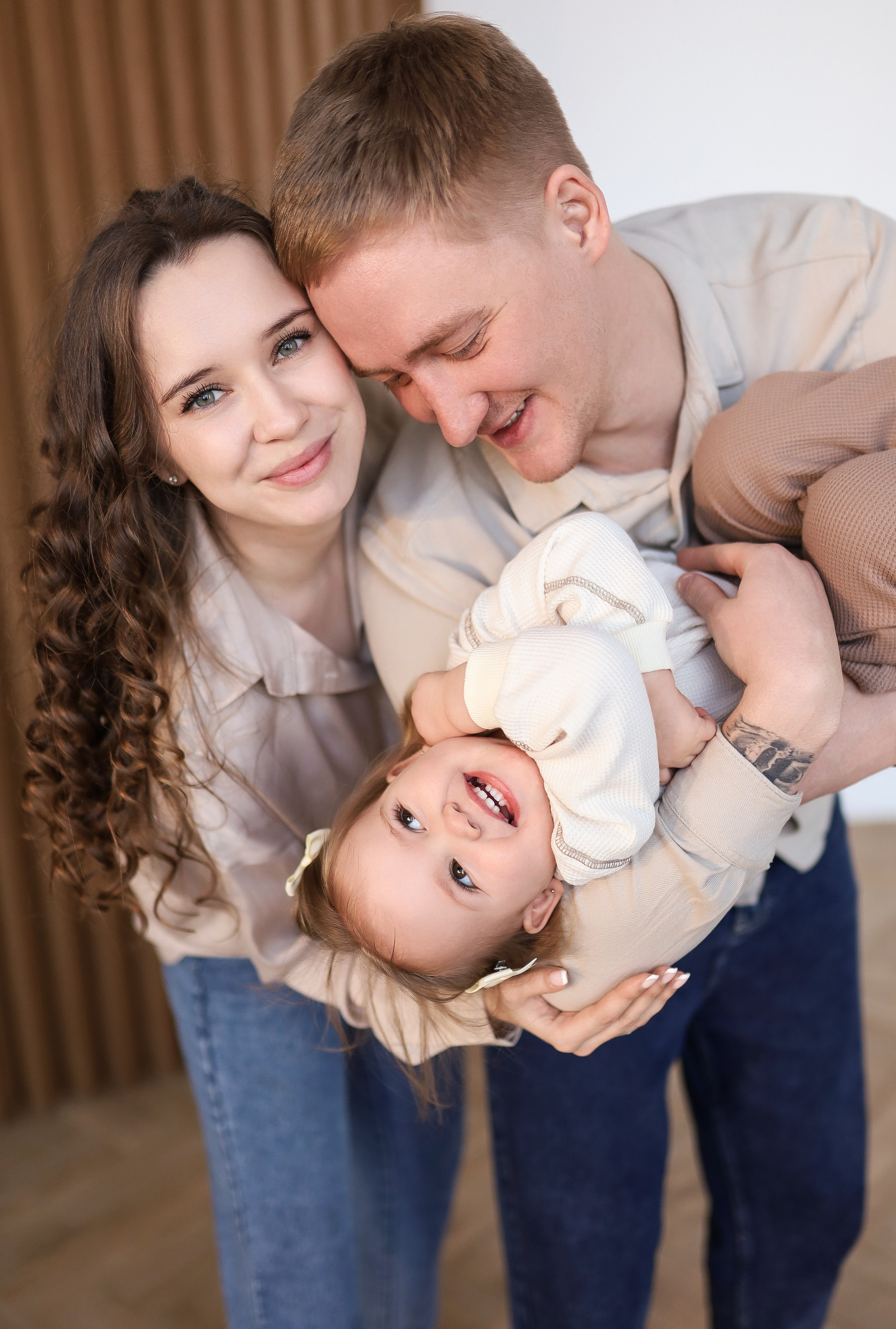 Миша, Вика и малышка Мия. ФОТОГРАФ ХАБАРОВСК АНАСТАСИЯ РАЧЕНКОВА