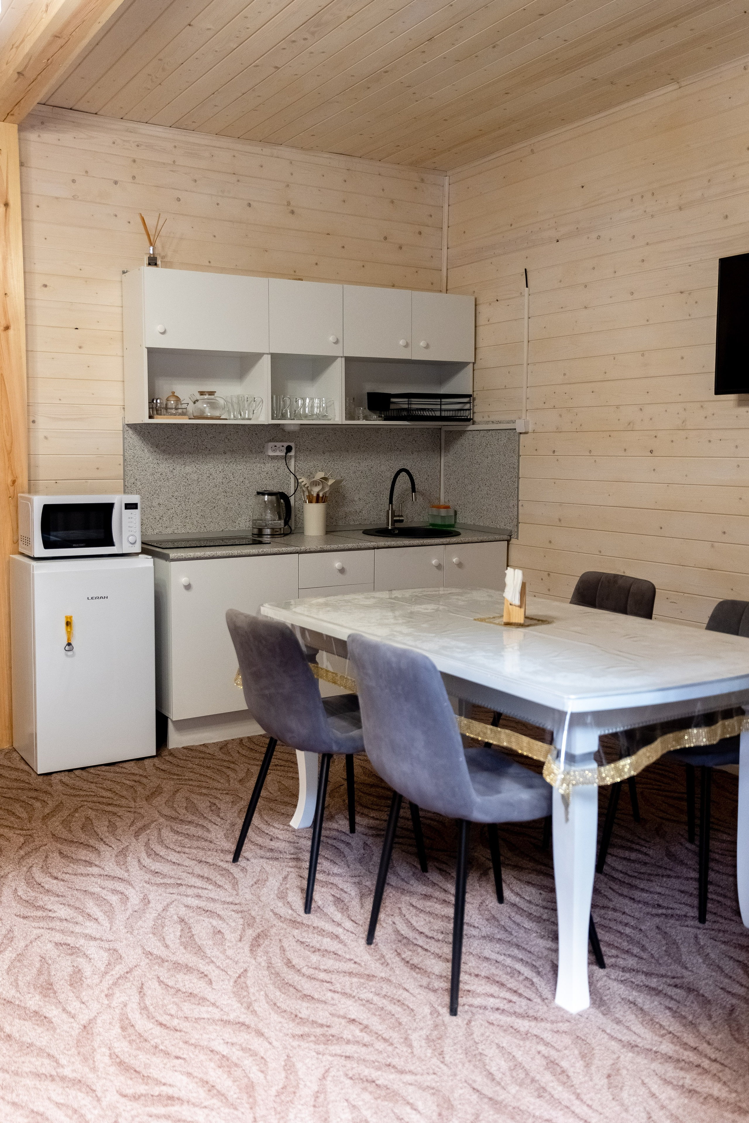 Wood 5642. Главная