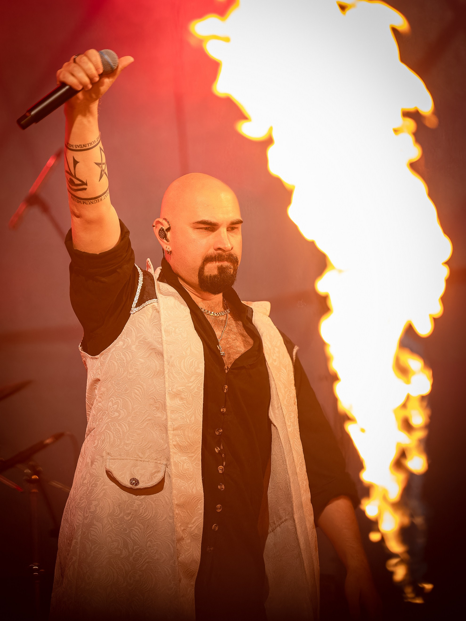 Saphath. Крылья Сахалина. Фотограф. г. Южно-Сахалинск. Олег Толстов