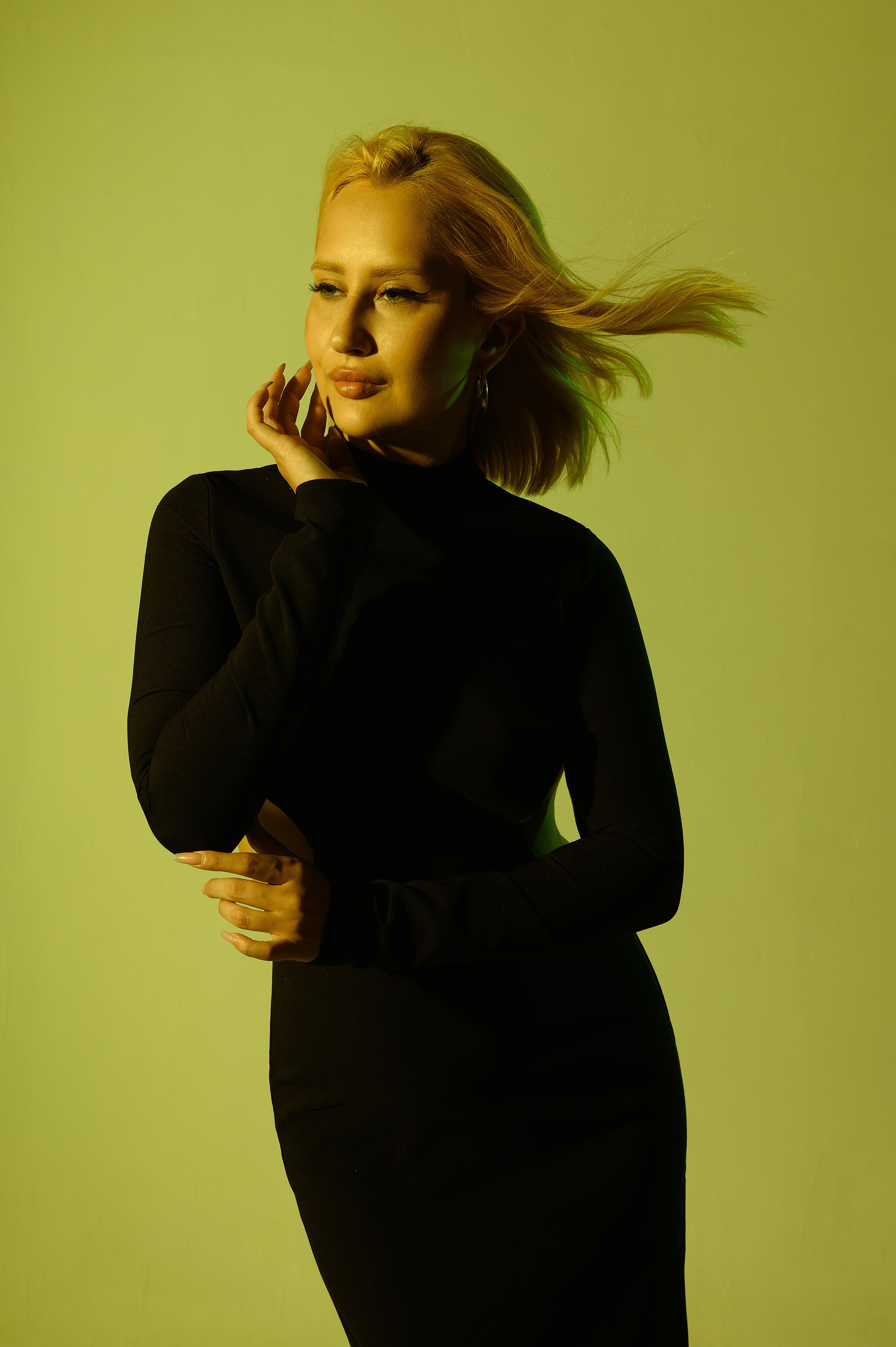 Фотосессия с цветным светом. Анна Боровикова, фотограф Пушкино