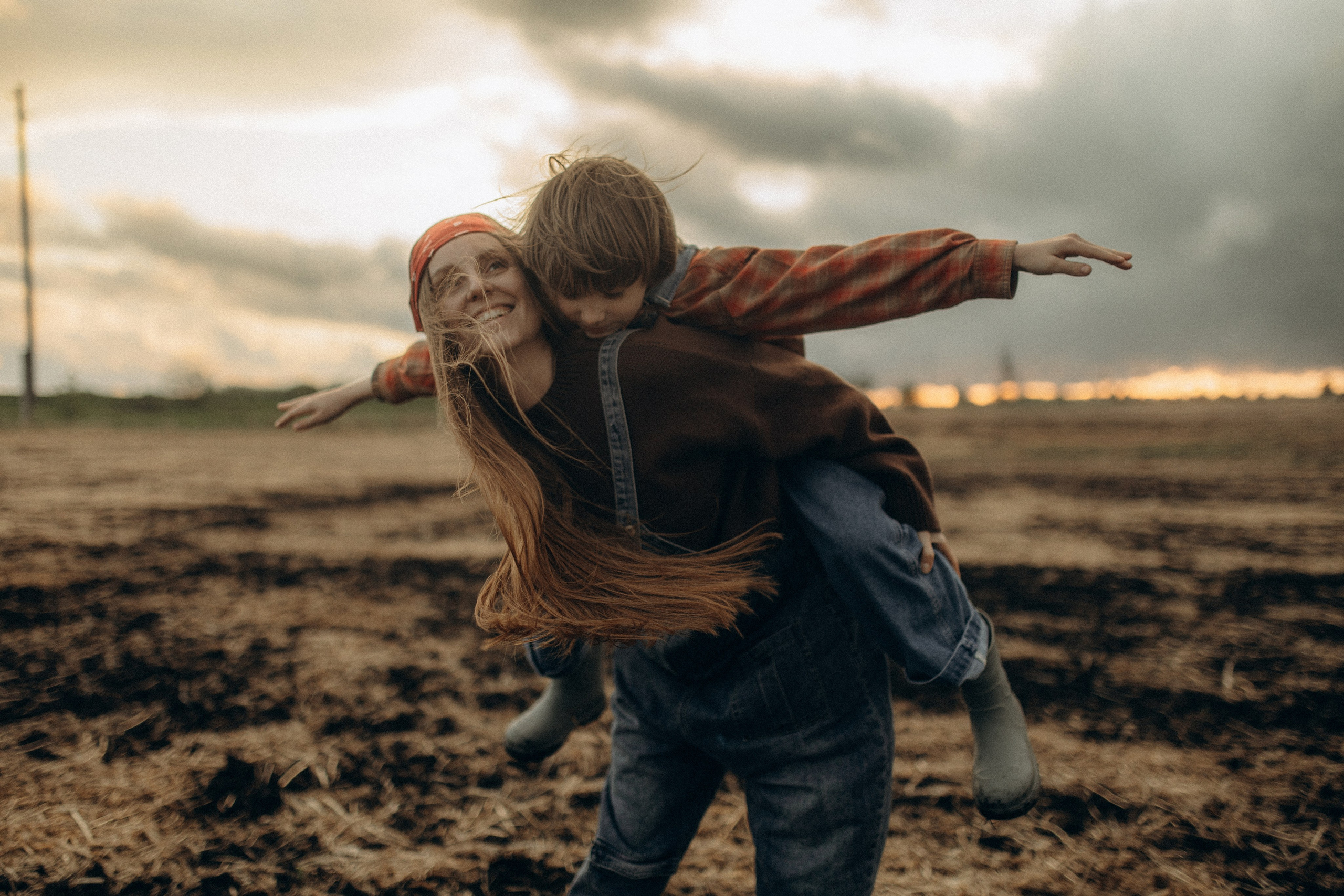 Семейная фотосессия на ферме. Семейный и свадебный фотограф в Новосибирске/Бийске Екатерина Логинова