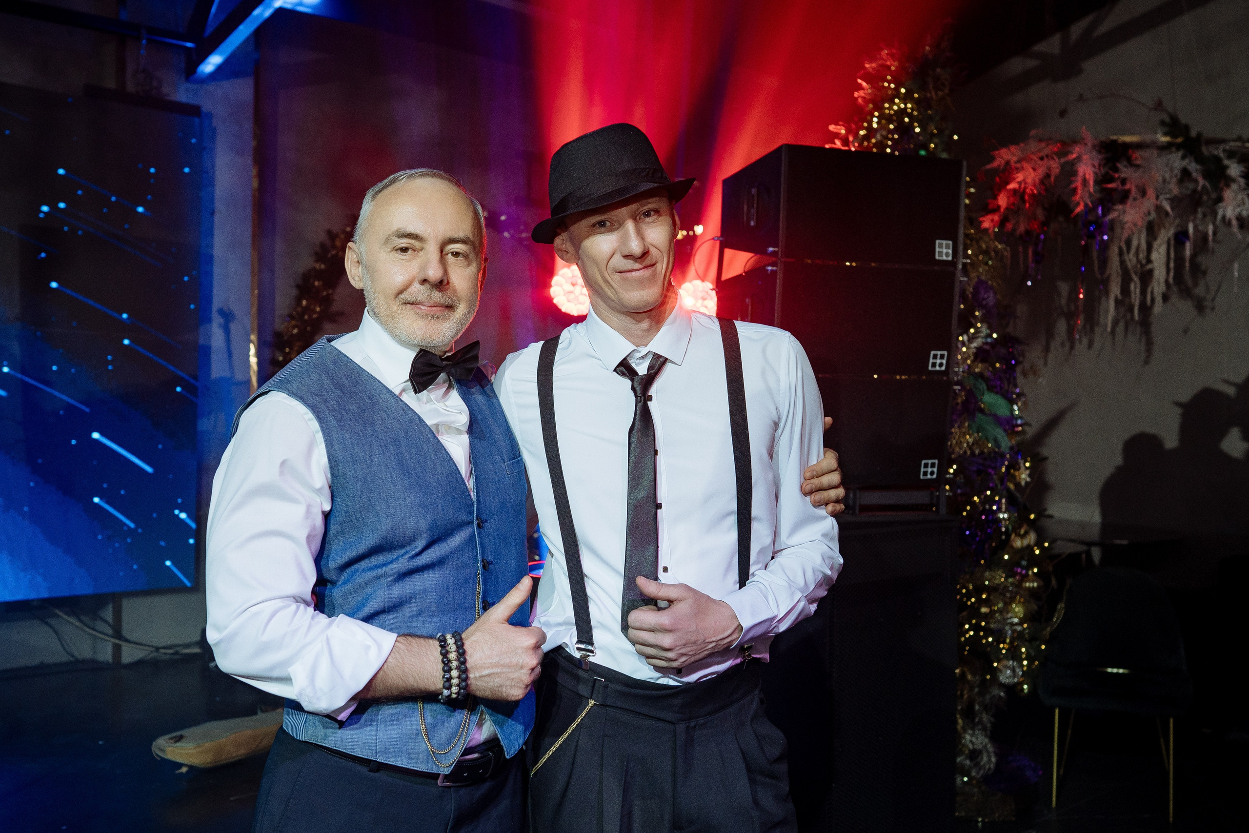 Альбион Тур