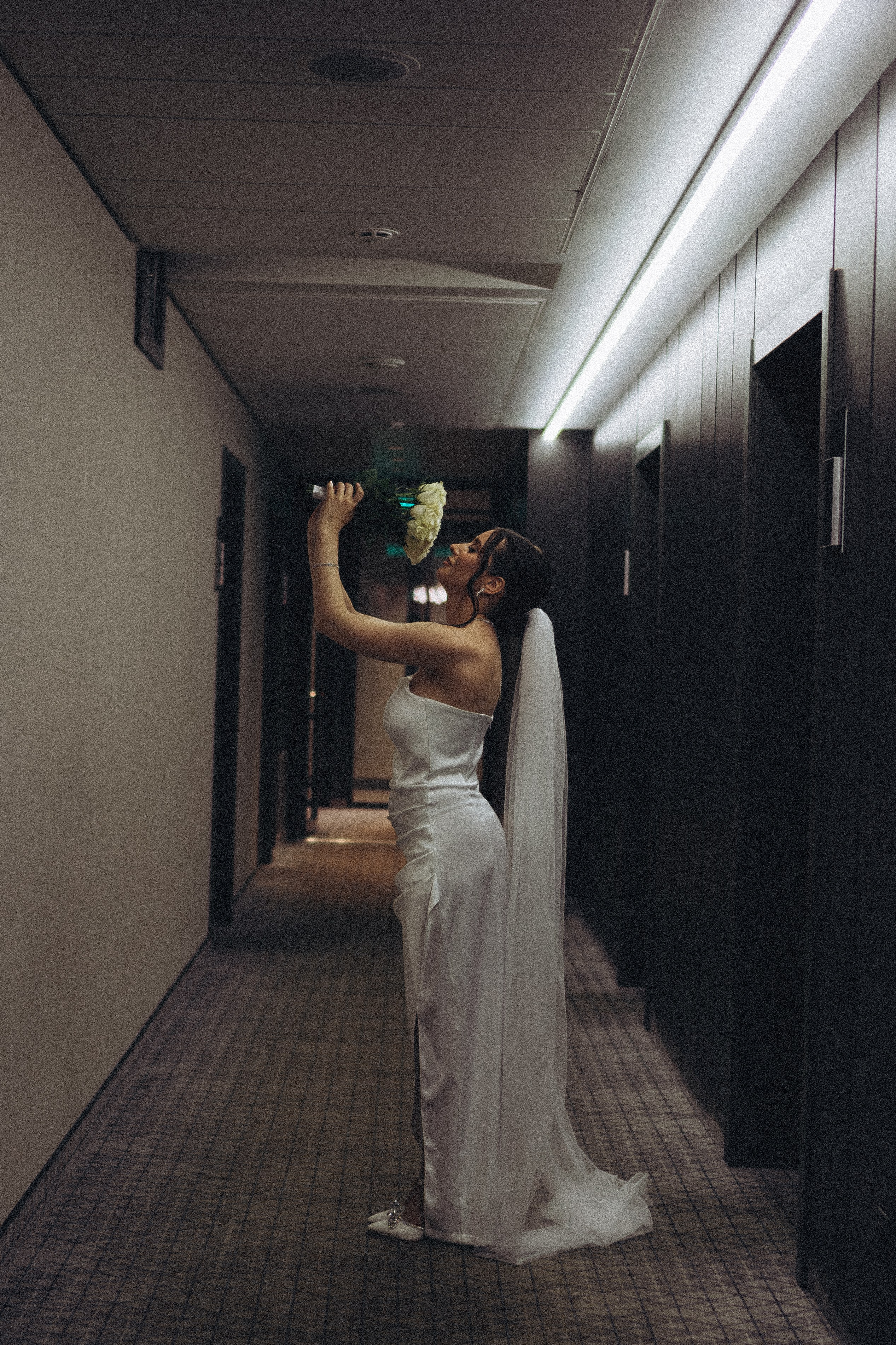 СВАДЕБНАЯ СЬЕМКА СБОРОВ ЖЕНИХА И НЕВЕСТЫ В ОТЕЛЕ И ТАКЖЕ ФОТОСЕССИИЯ В ОТЕЛЕЕ МЕГАПОЛИС БРЯНСК. Профессиональный фотограф, Санкт-Петербург — Виктория Богомолова