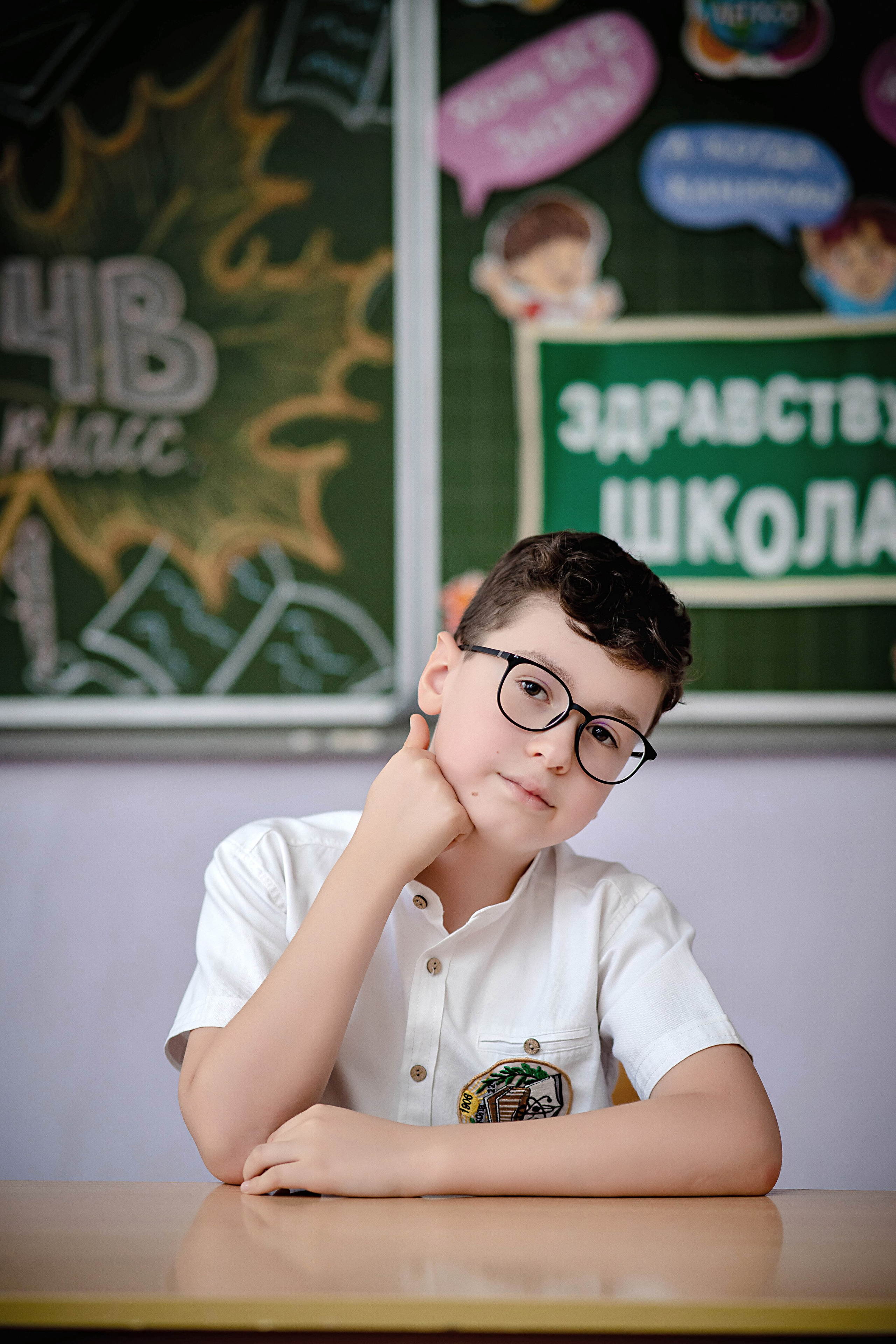 «Школьные годы» (до 120 страниц) для 1-4 и 5-9 классов. Современные Выпускные Альбомы в Ростове-на-Дону