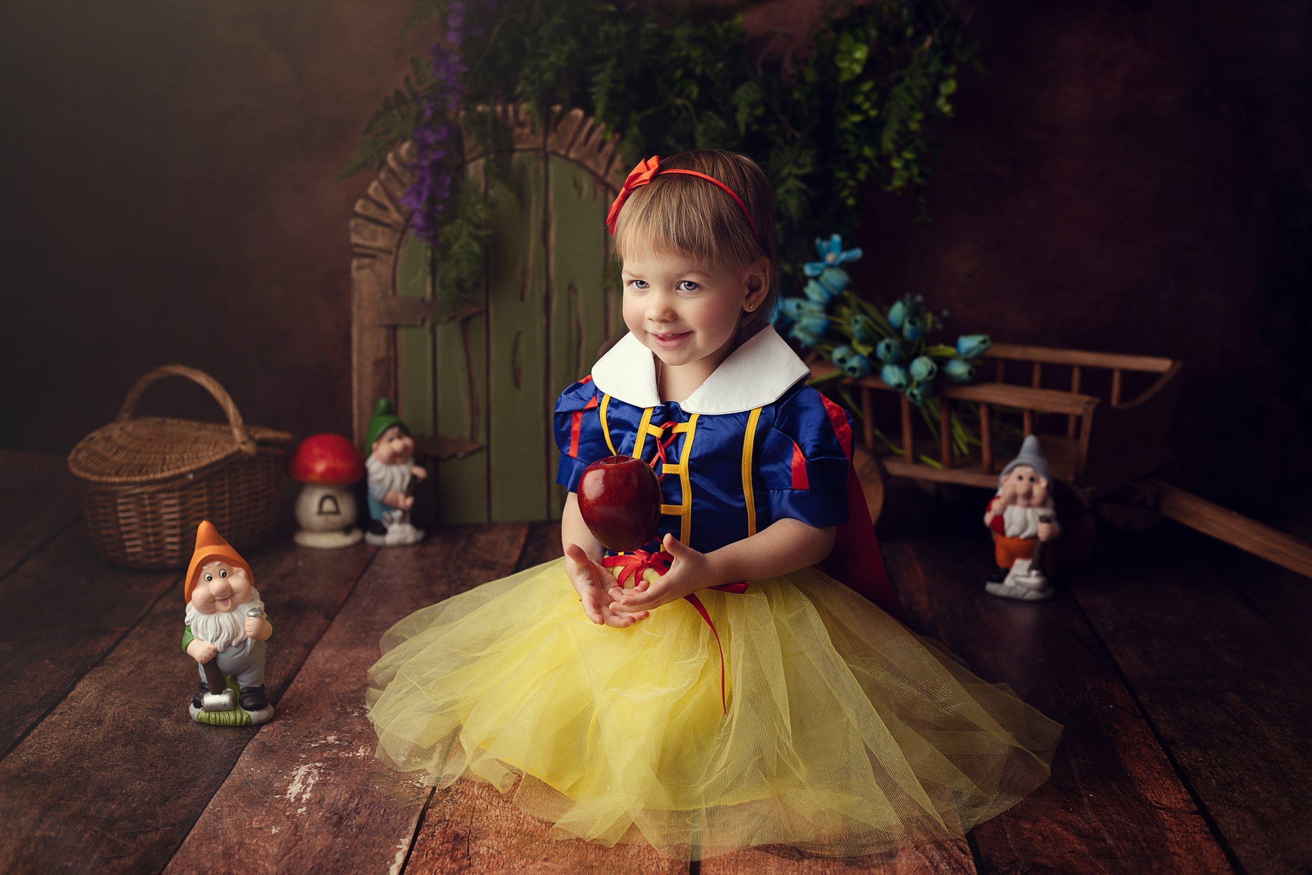 Тематические образы. Фотограф беременности, новорожденных Москва. годики под ключ