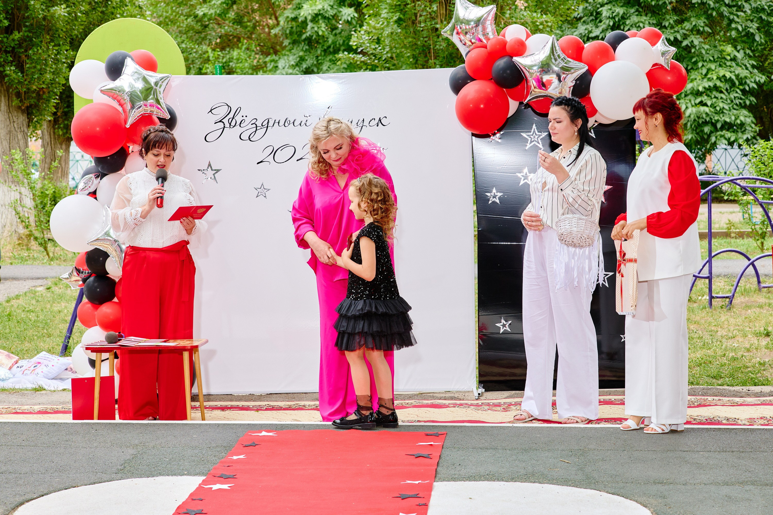 Выпускной 45 сад. Фотограф Выпускные альбомы Таганрог Сергей Коробченко