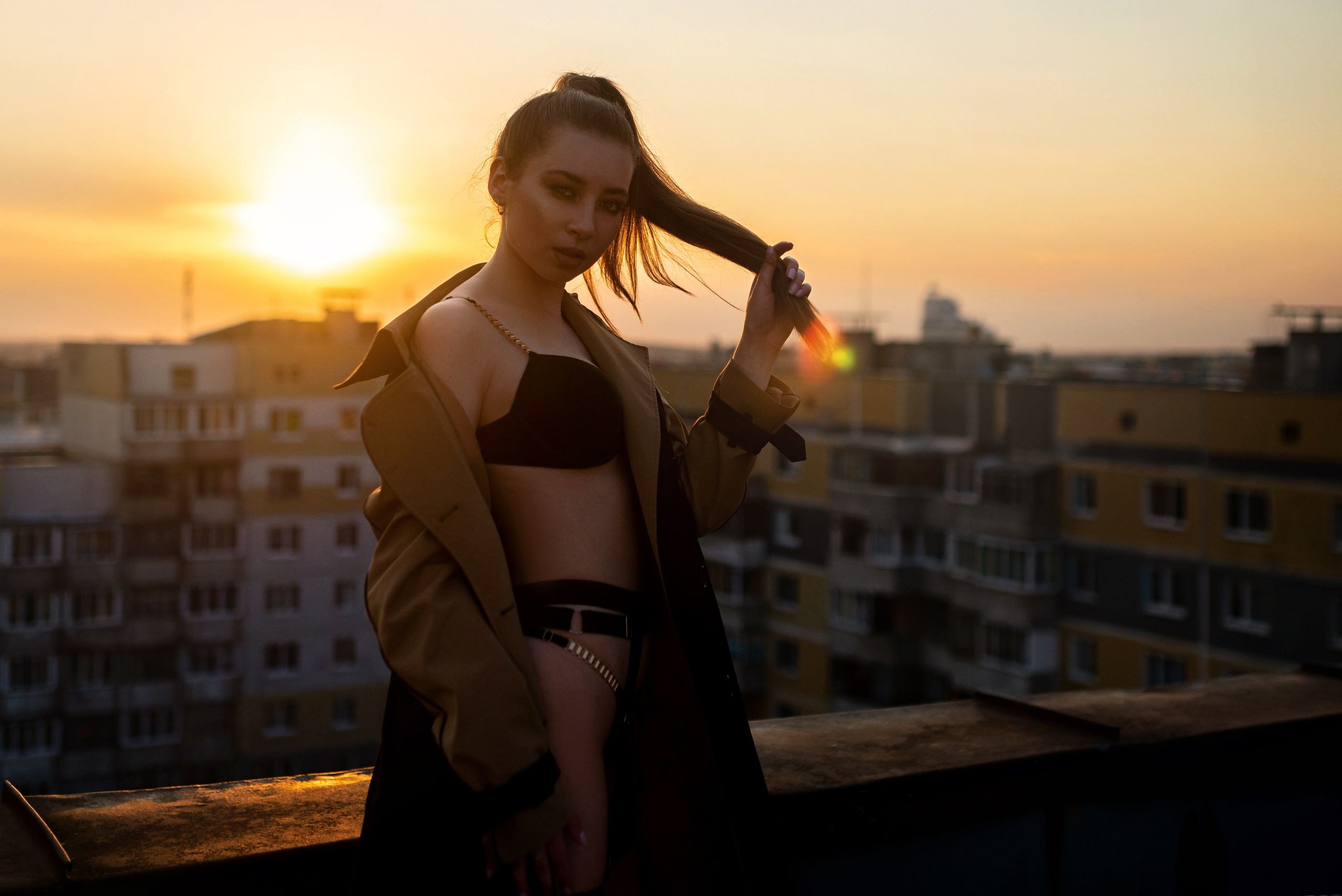 Фотосессия на закате на крыше дома. Фотограф в Витебске Сергей Томашев