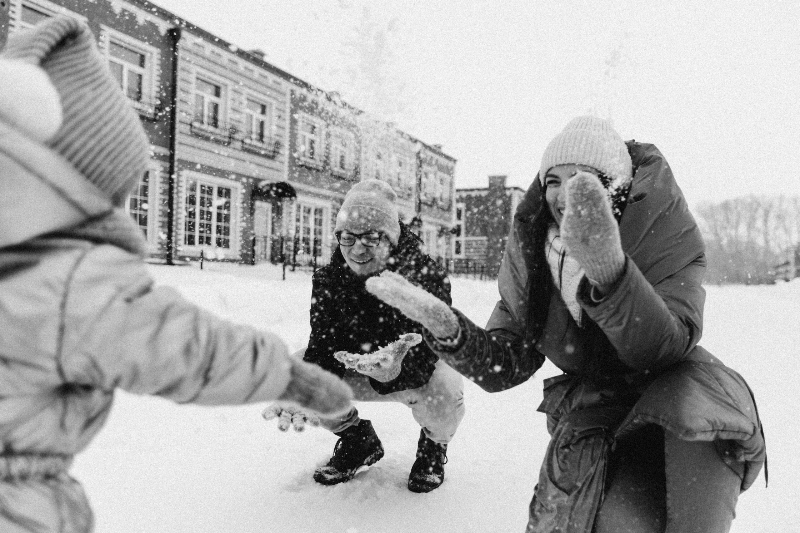 Где-то снежные дремлют метели, В ожидании праздничных чудес. Душевный фотограф Ваших самых ярких событий Марина Погребняк