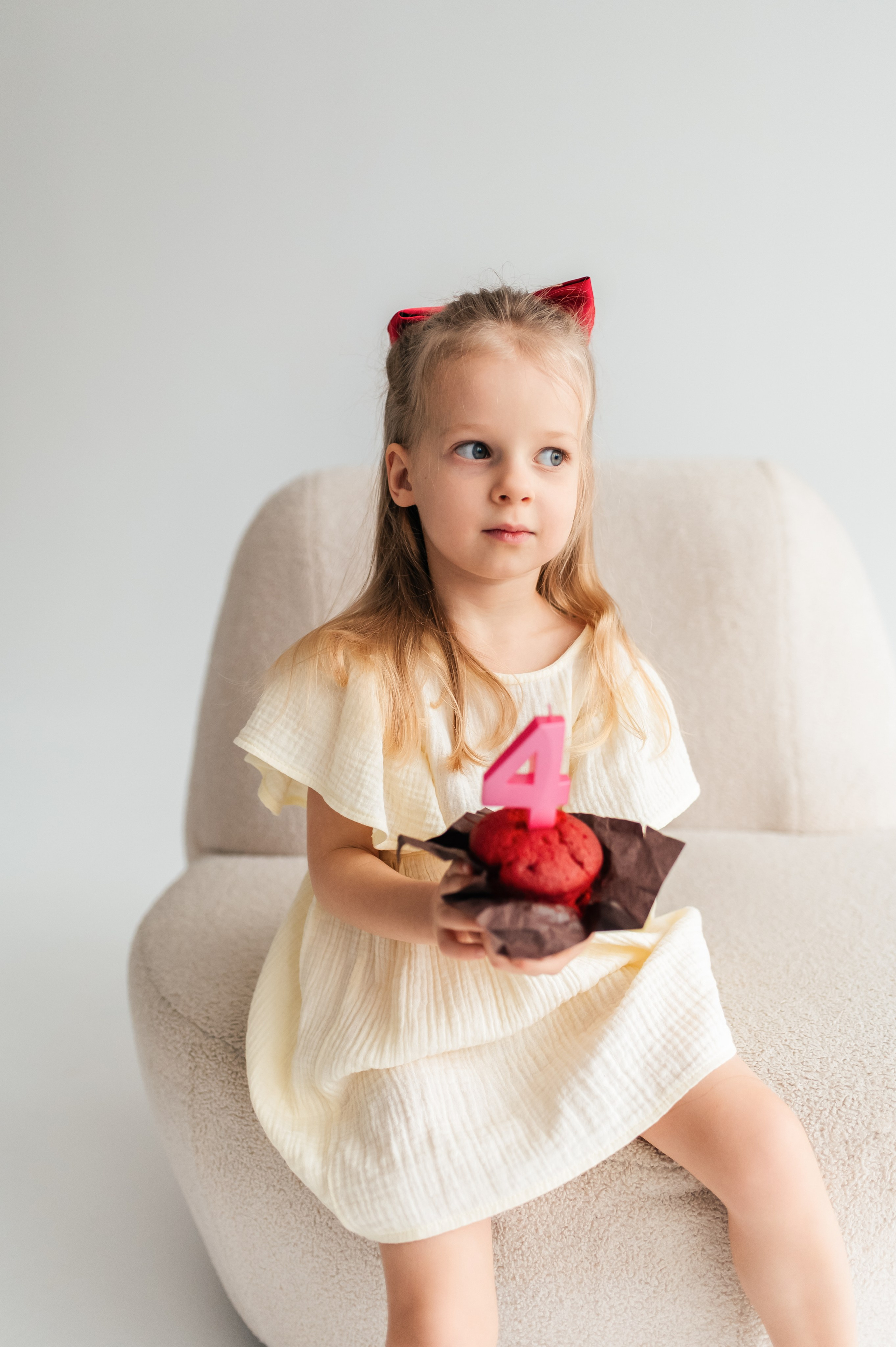 Январская егоза в фотостудии. Семейный фотограф. Lifestyle. Москва. Анастасия Михайлова