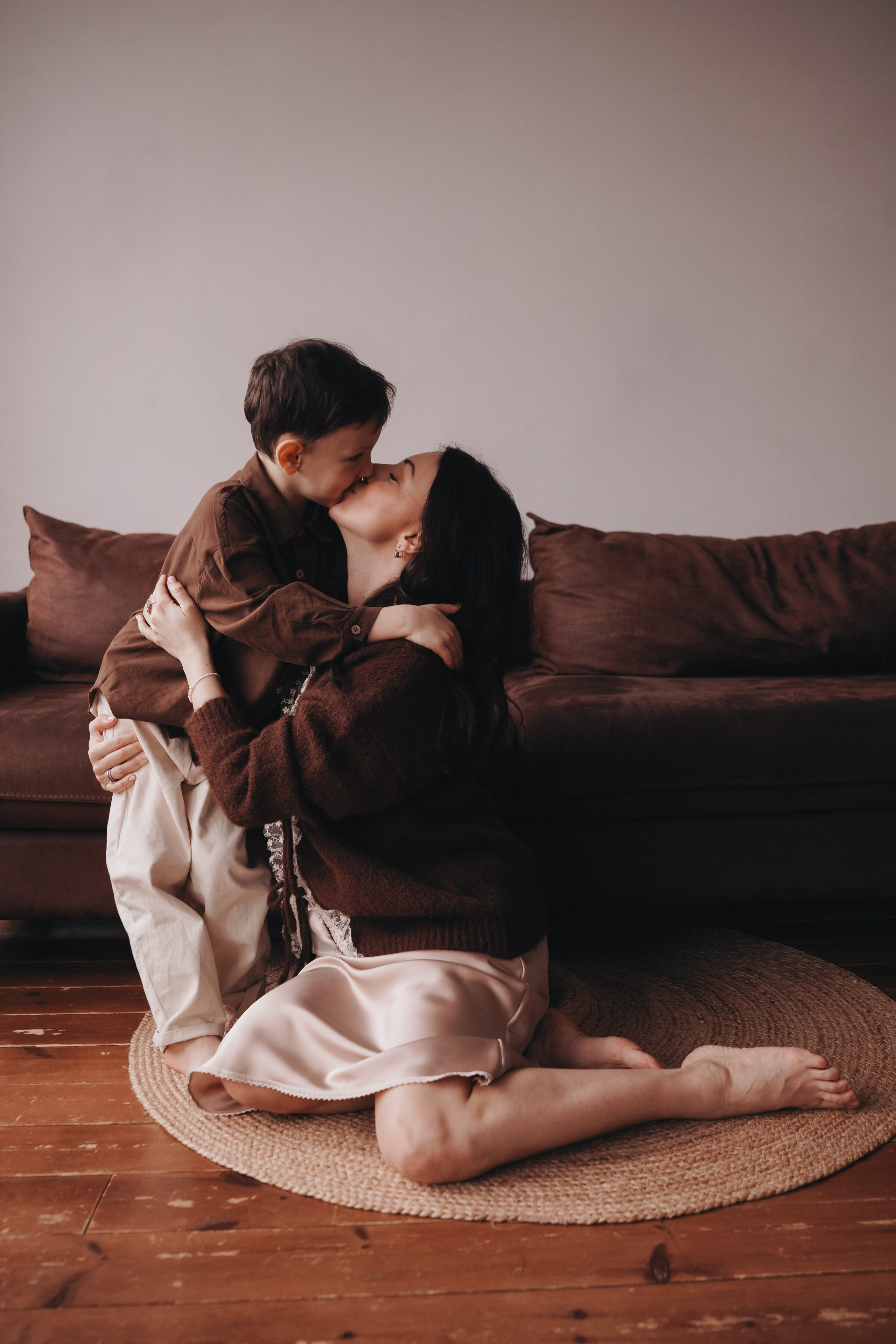 Фотодень Мамы 2026. Фотограф Новорожденных в Москве. Семейные истории в стиле LIFE