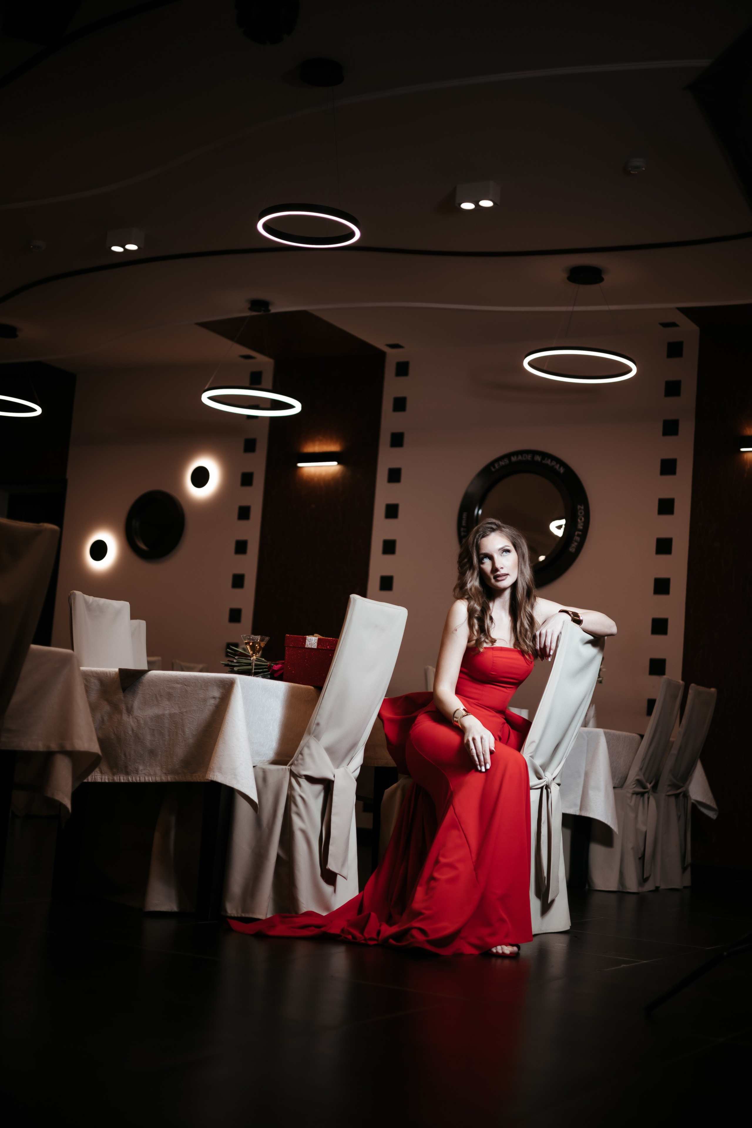 Lady in Red. Главная