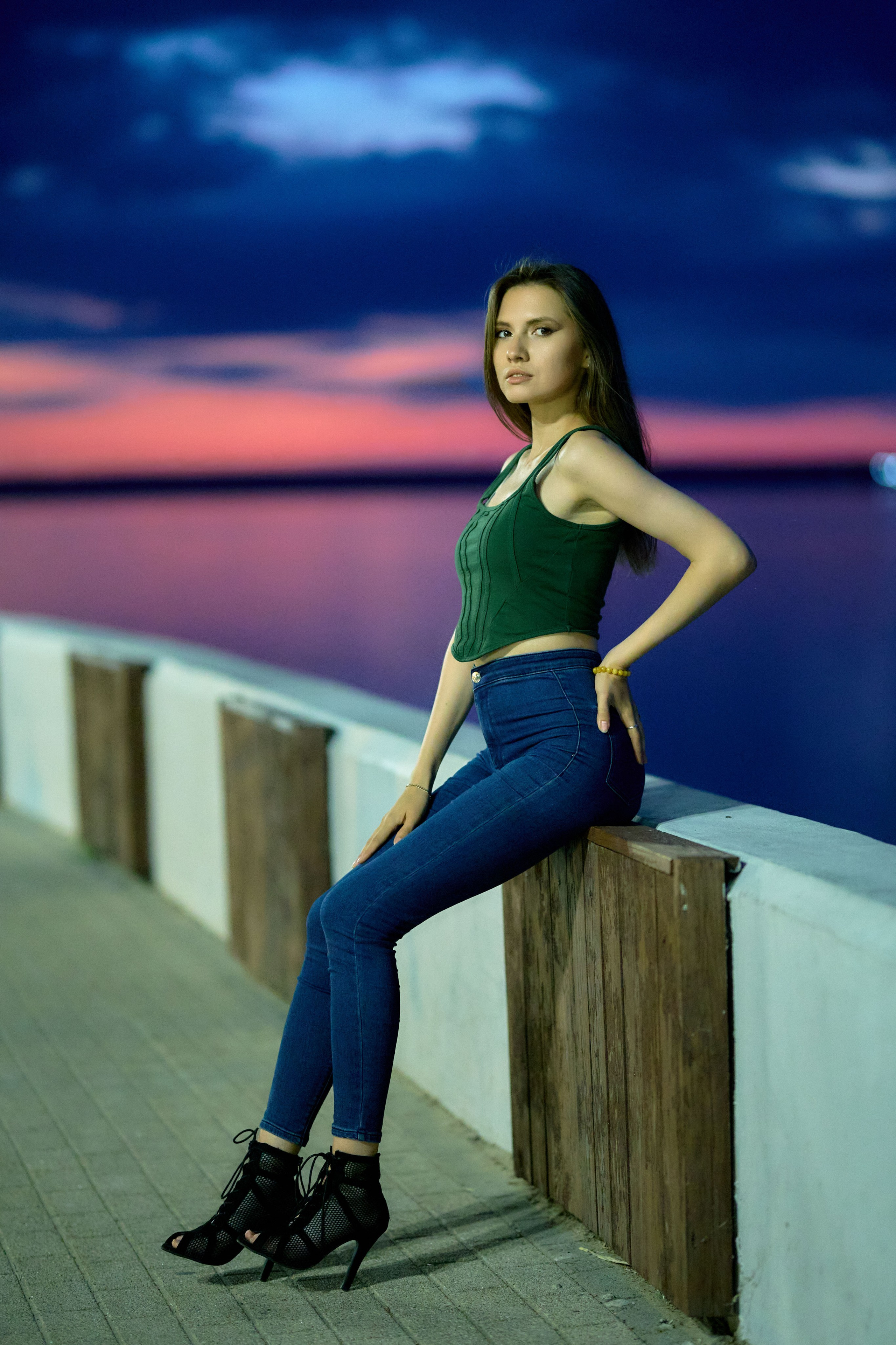 Прогулочная фотосессия по вечерним Чебоксарам, набережная, Чувашия. Владимир Суздалов (ProMaXe) — Портретный фотограф, тематические фотосессии в Чебоксарах