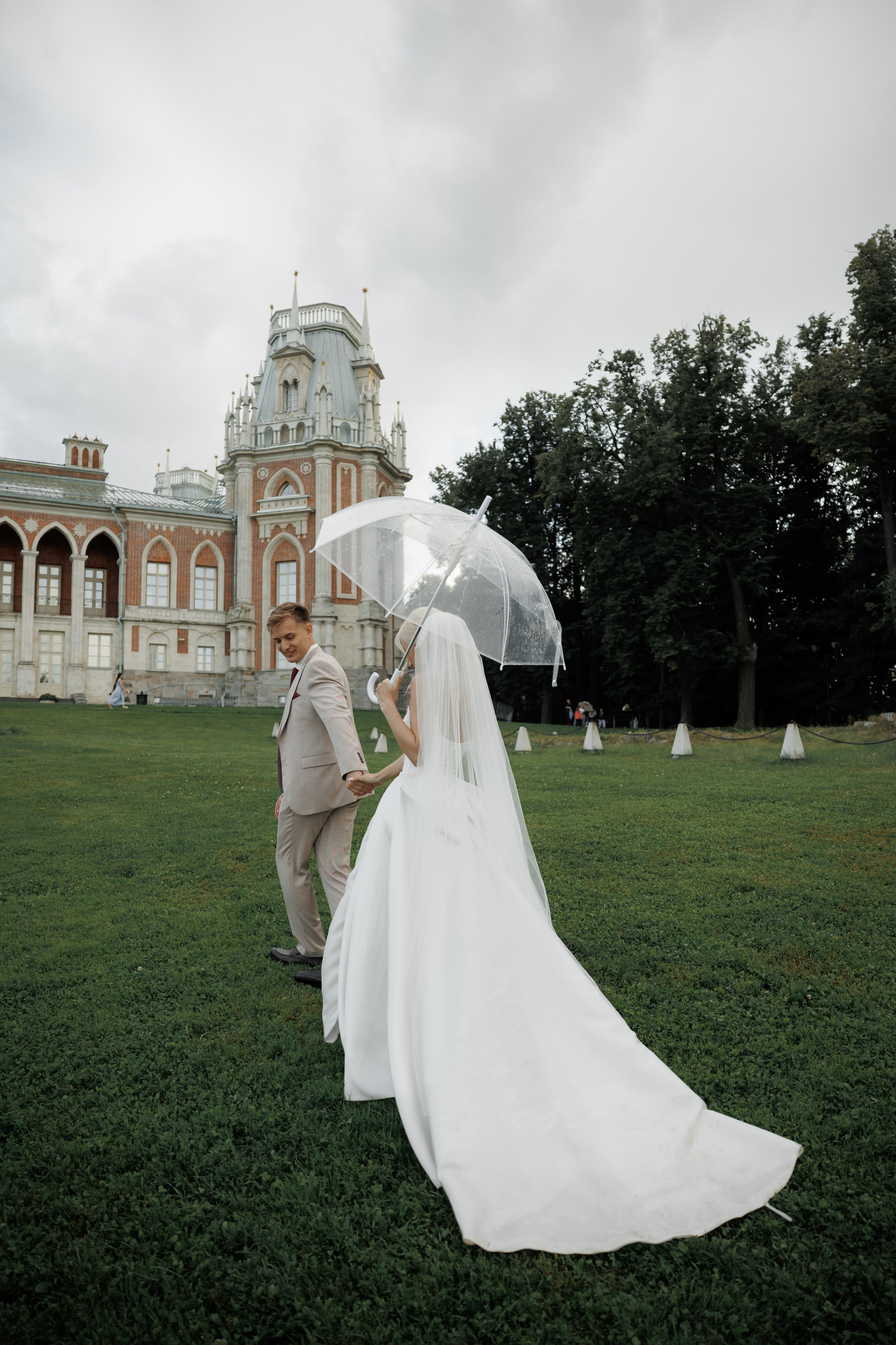 Отель «Милан», Шипиловский ЗАГС, прогулка в парке Царицыно. Свадебный и репортажный фотограф (Москва, Королев и другие)