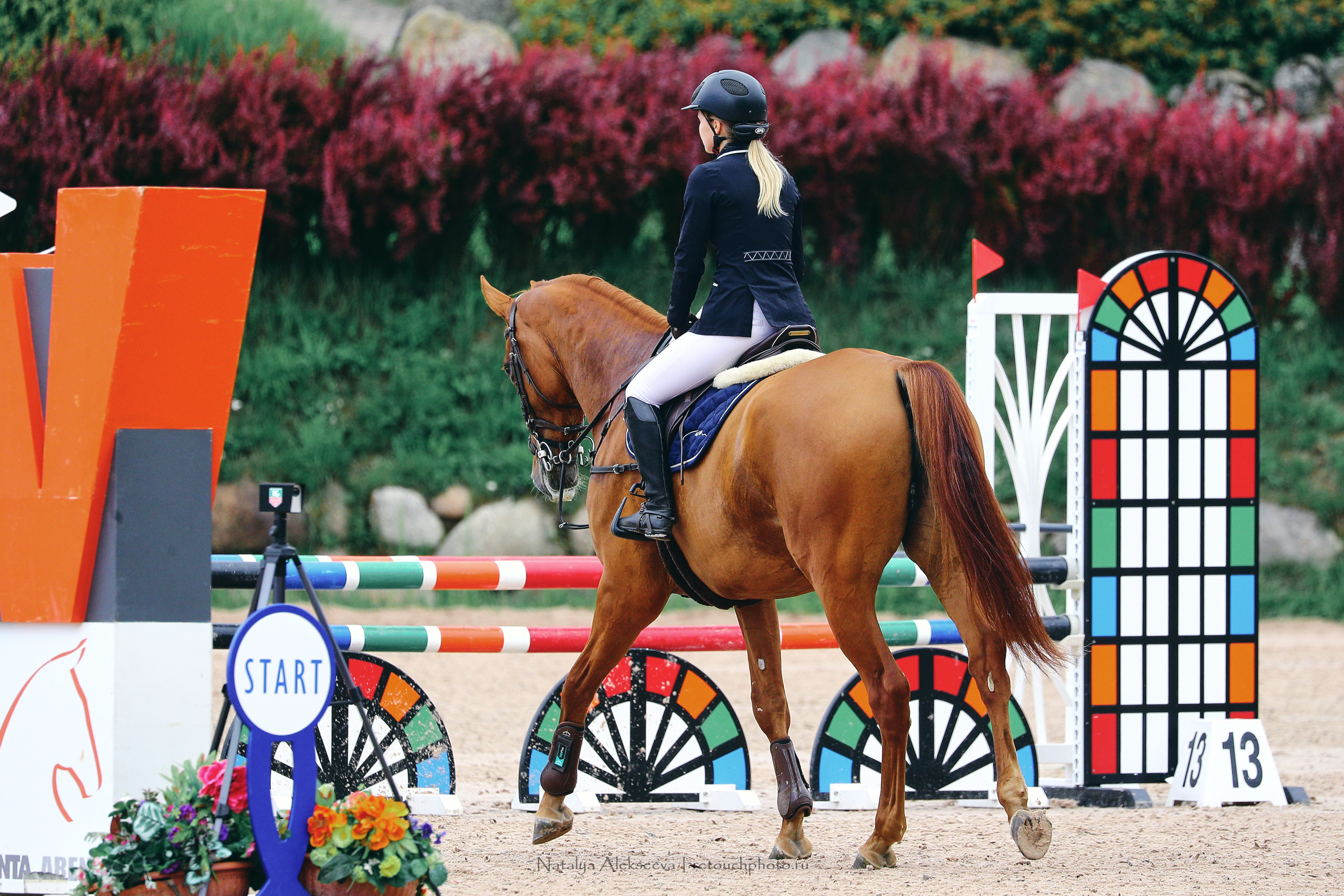 Кубок Санкт-Петербурга по конкуру, КСК Вента-Арена | 07'2022. Репортажный фотограф и ретушер в Москве Наталья Алексеева