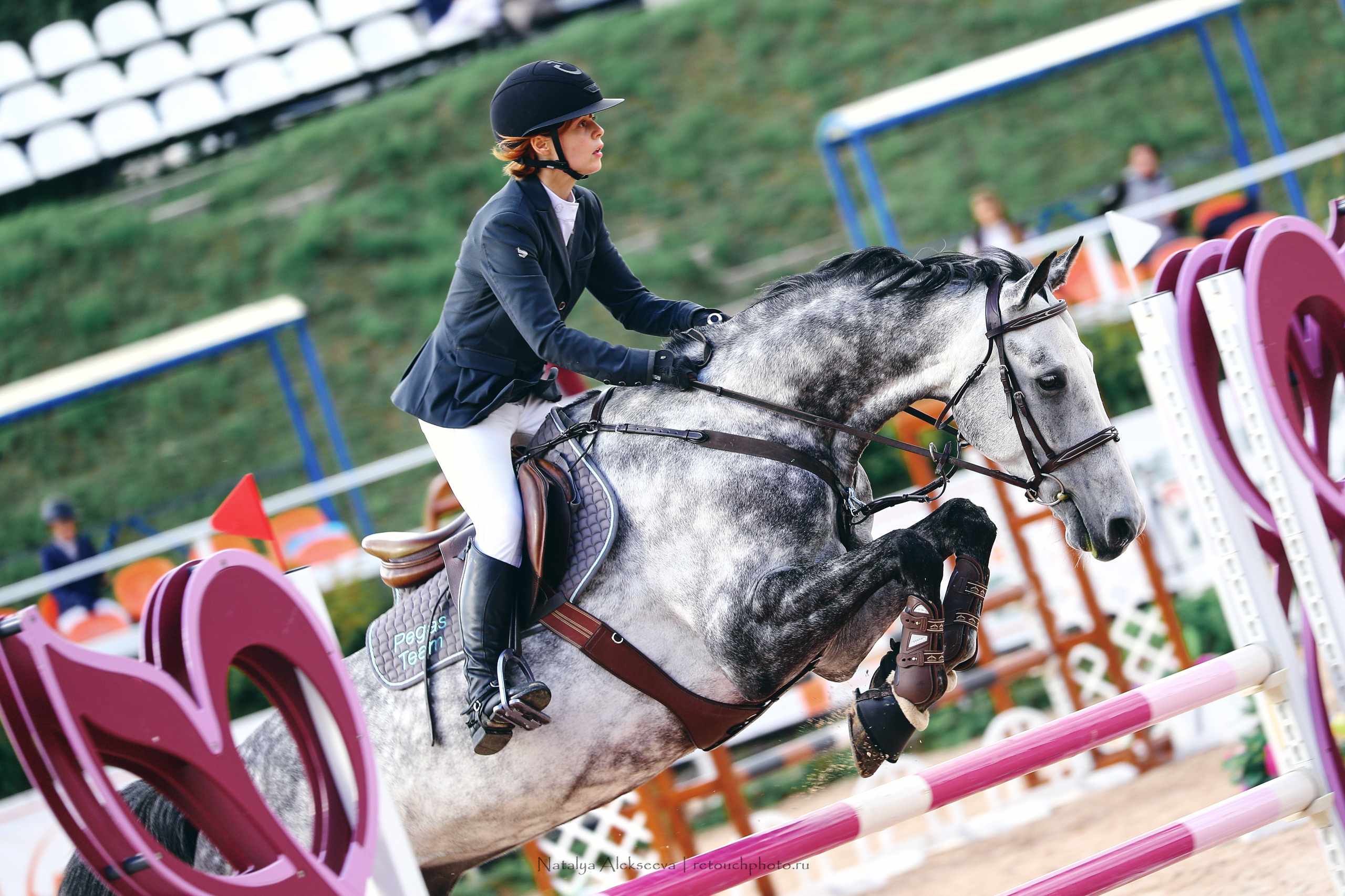 Кубок Санкт-Петербурга по конкуру, КСК Вента-Арена | 07'2022. Репортажный фотограф и ретушер в Москве Наталья Алексеева