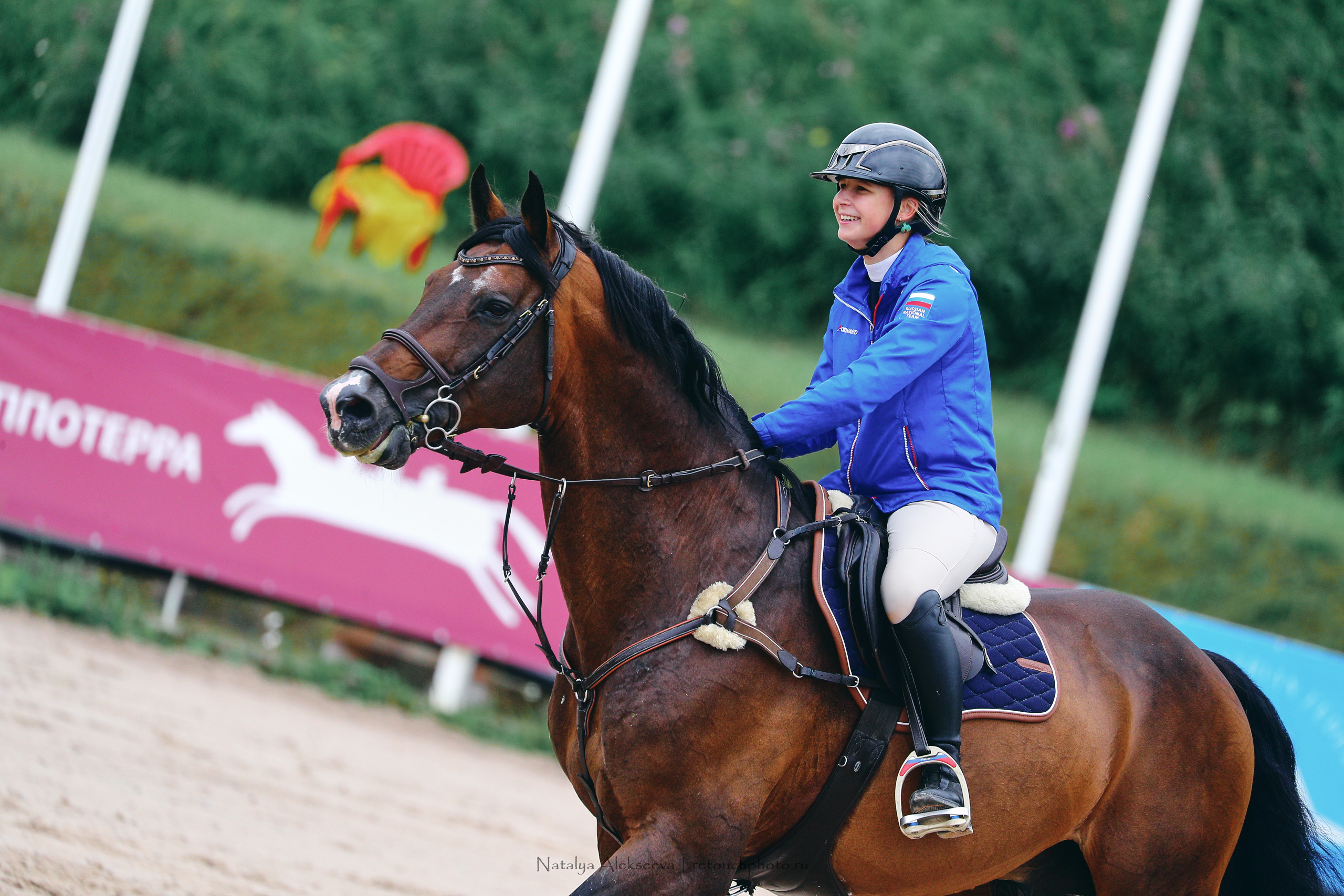 Кубок Санкт-Петербурга по конкуру, КСК Вента-Арена | 07'2022. Репортажный фотограф и ретушер в Москве Наталья Алексеева