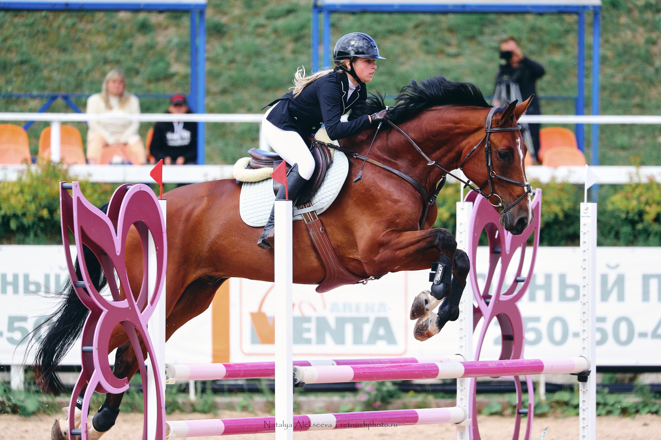 Кубок Санкт-Петербурга по конкуру, КСК Вента-Арена | 07'2022. Репортажный фотограф и ретушер в Москве Наталья Алексеева